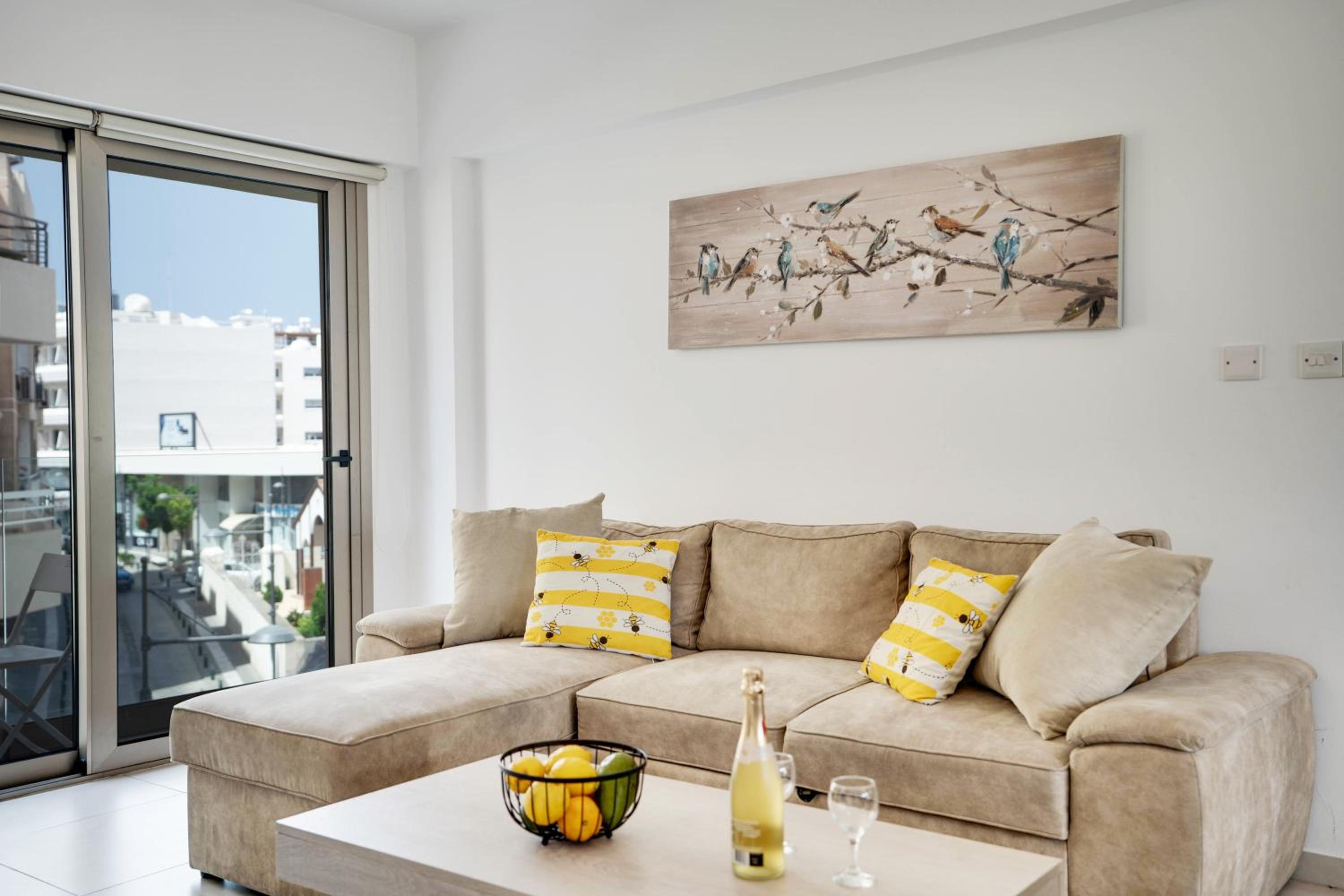 Lemon Paradise City centre 200m from beach