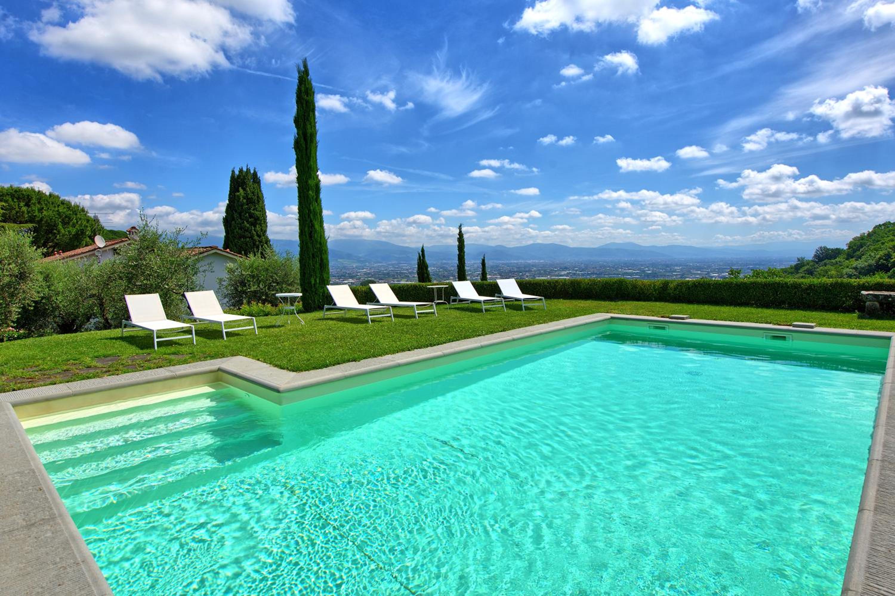 Villa Mami by PosarelliVillas