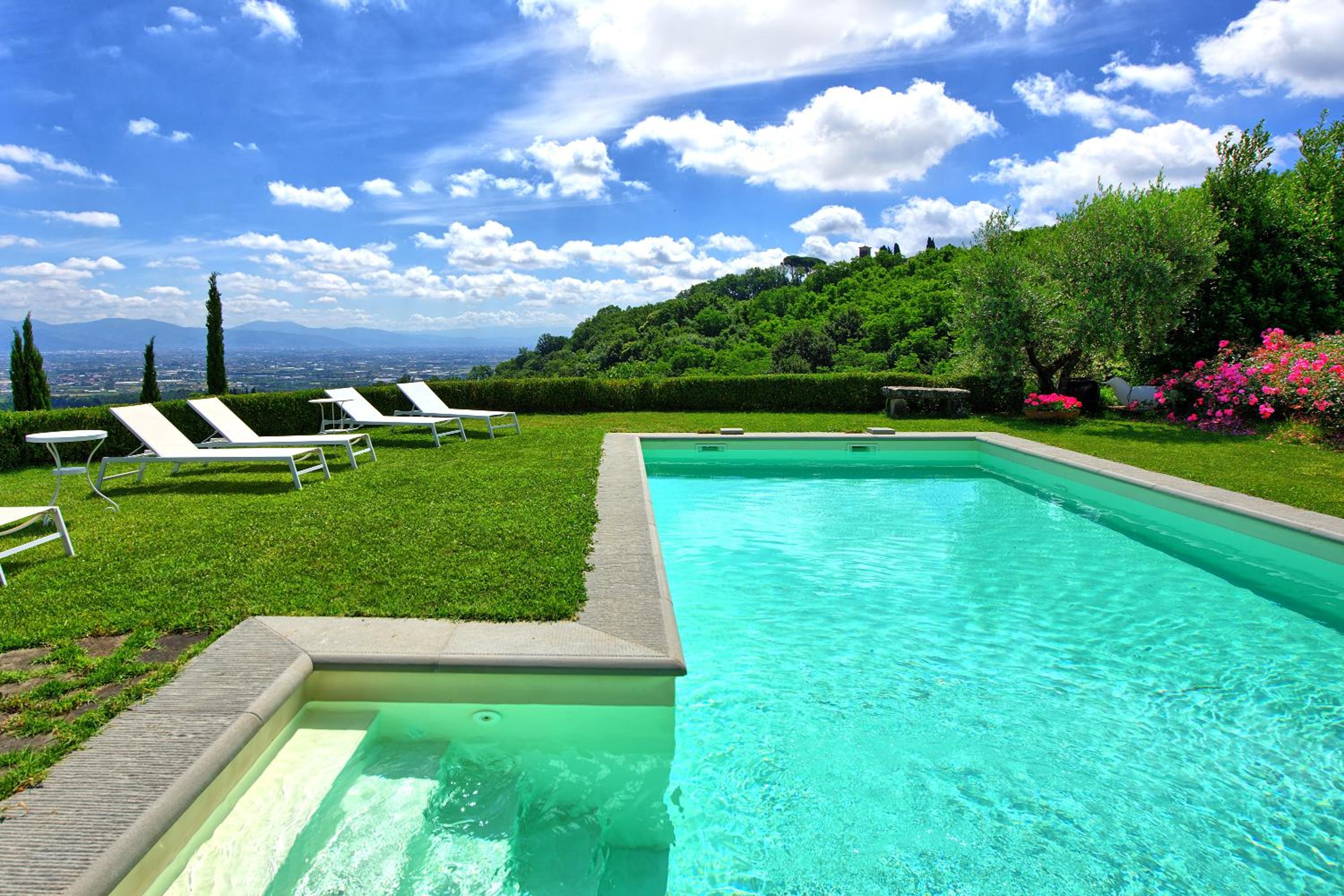 Villa Mami by PosarelliVillas