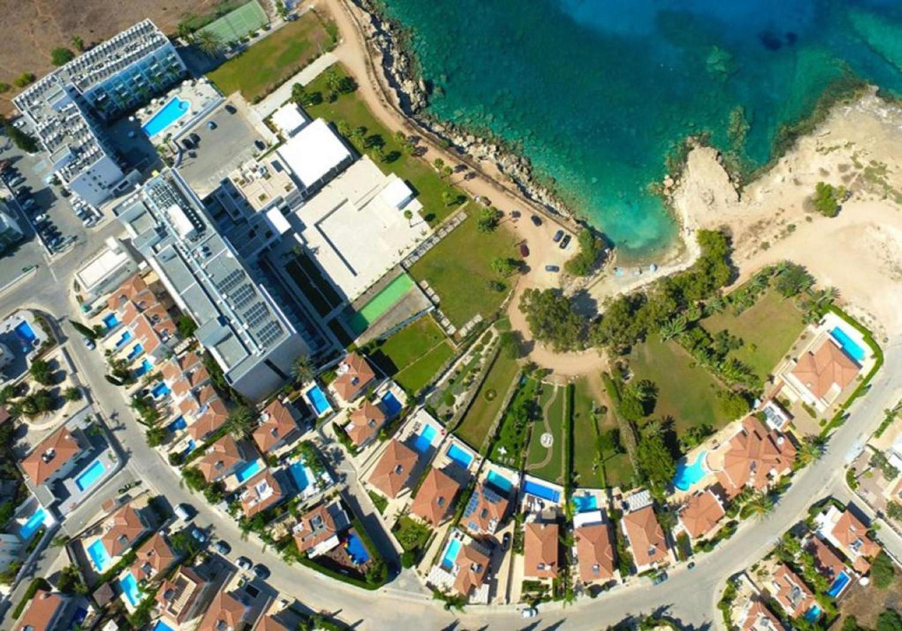 Calypso - Coralli Beachfront Apartment