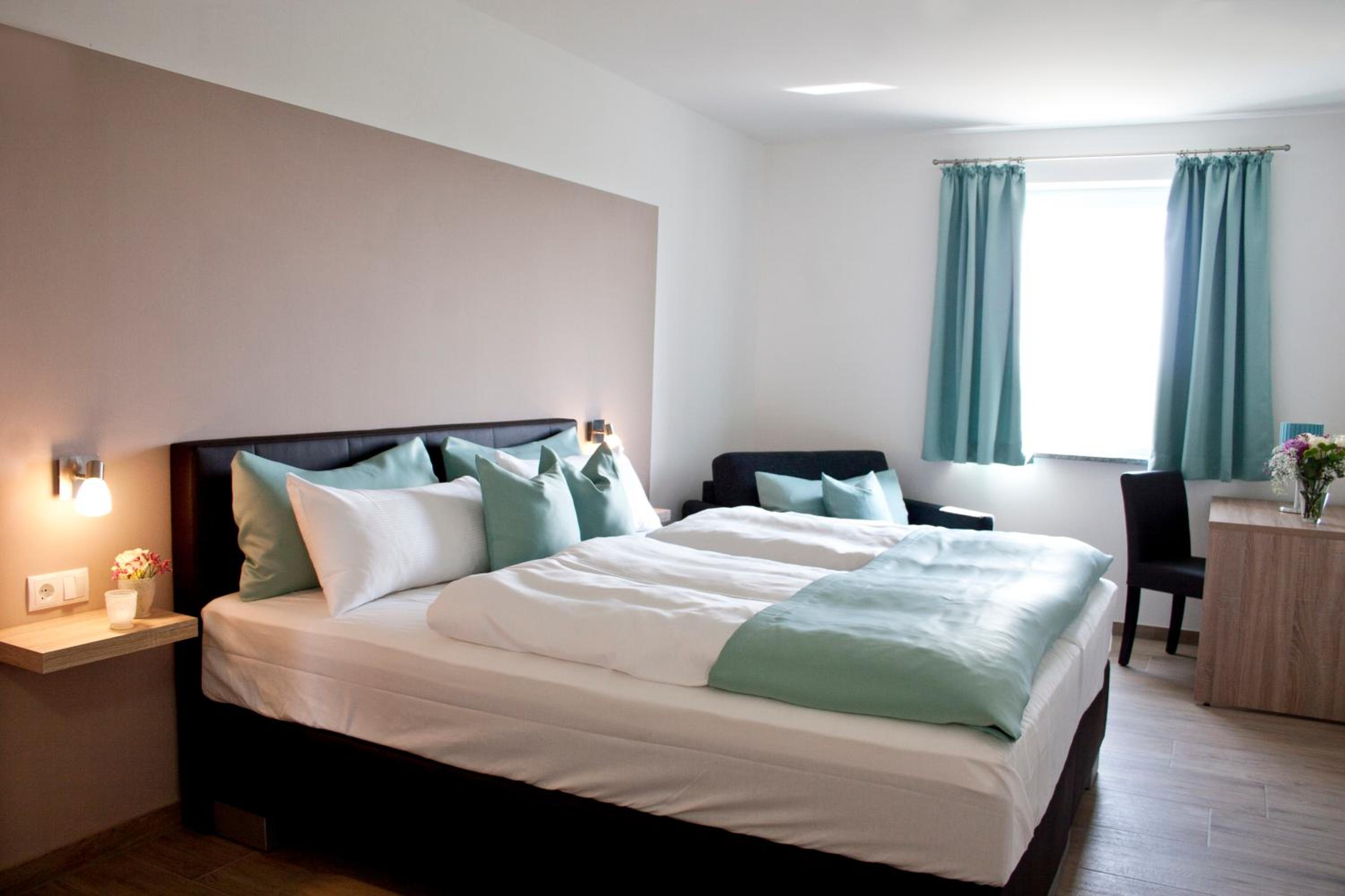 Hotel Claro Garni