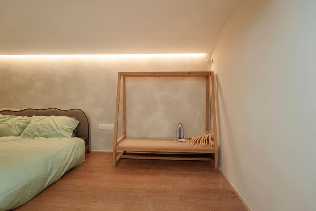 Lucy Homee apartment