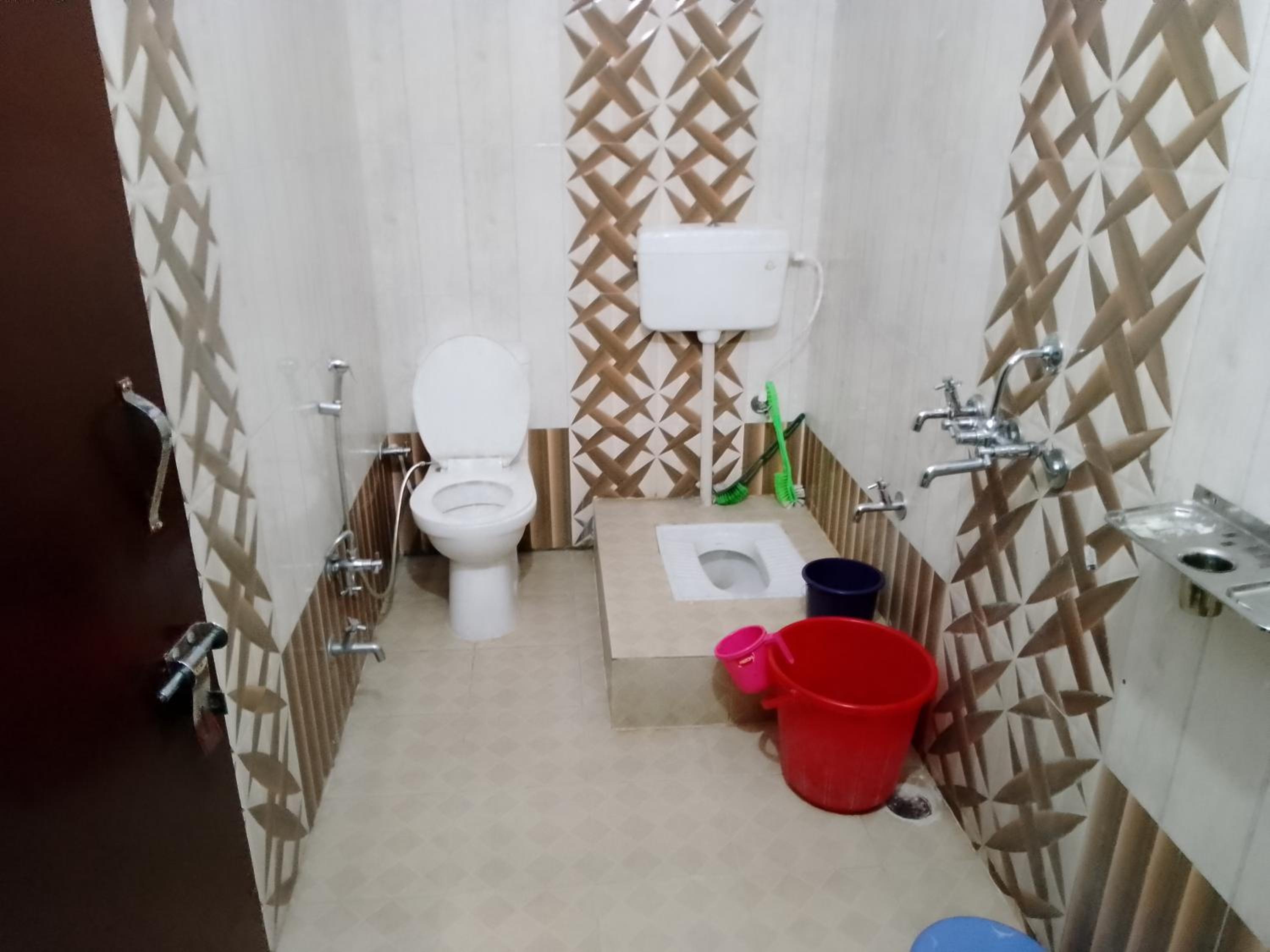 Thapaliyal home stay