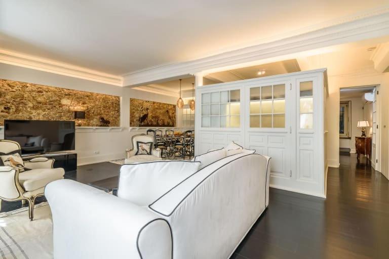 GuestReady - Luxury stay at Lisbon's downtown view 2
