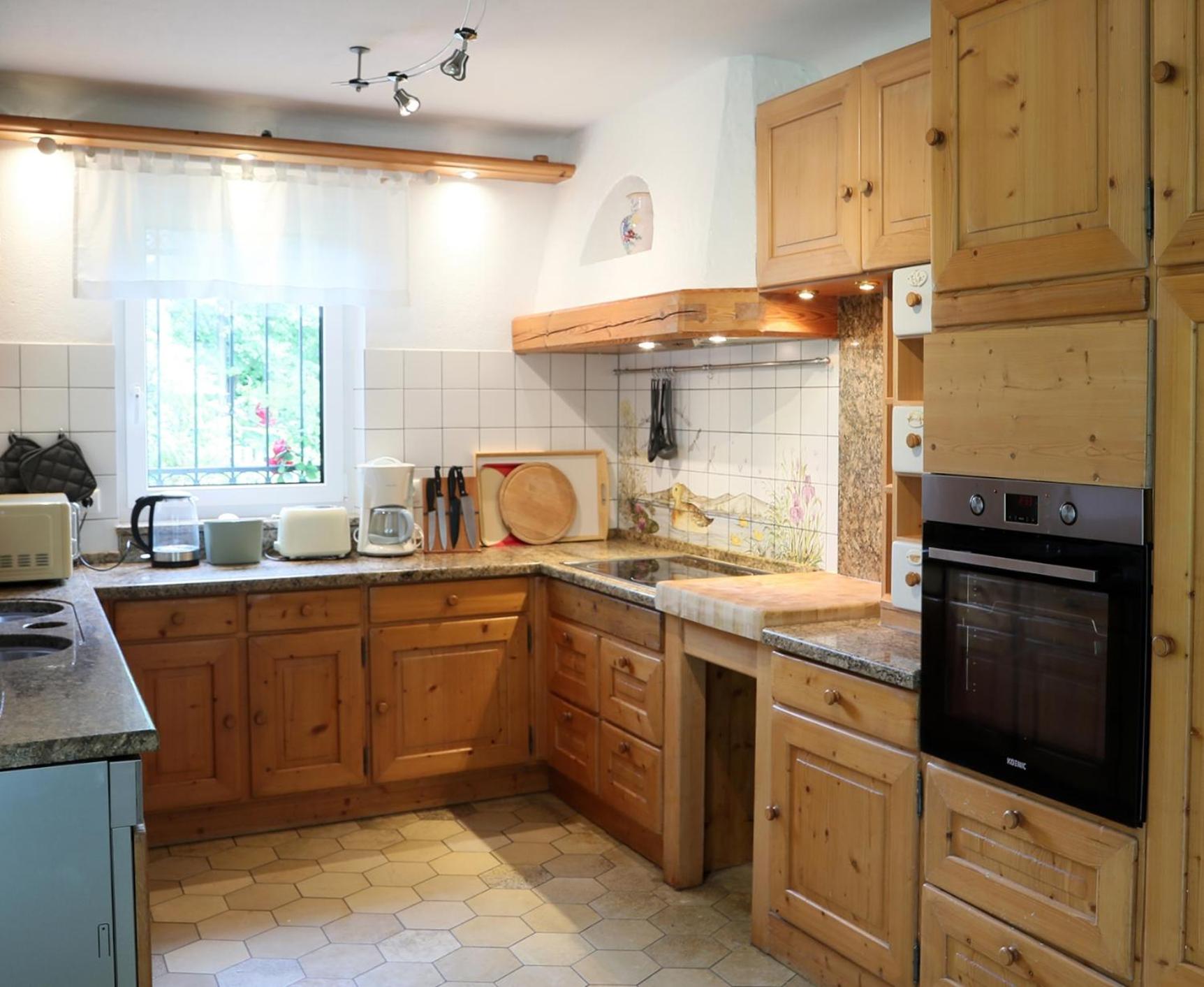 Unique Luxury Villa 22 min to Munich 290m2 Pool Sauna