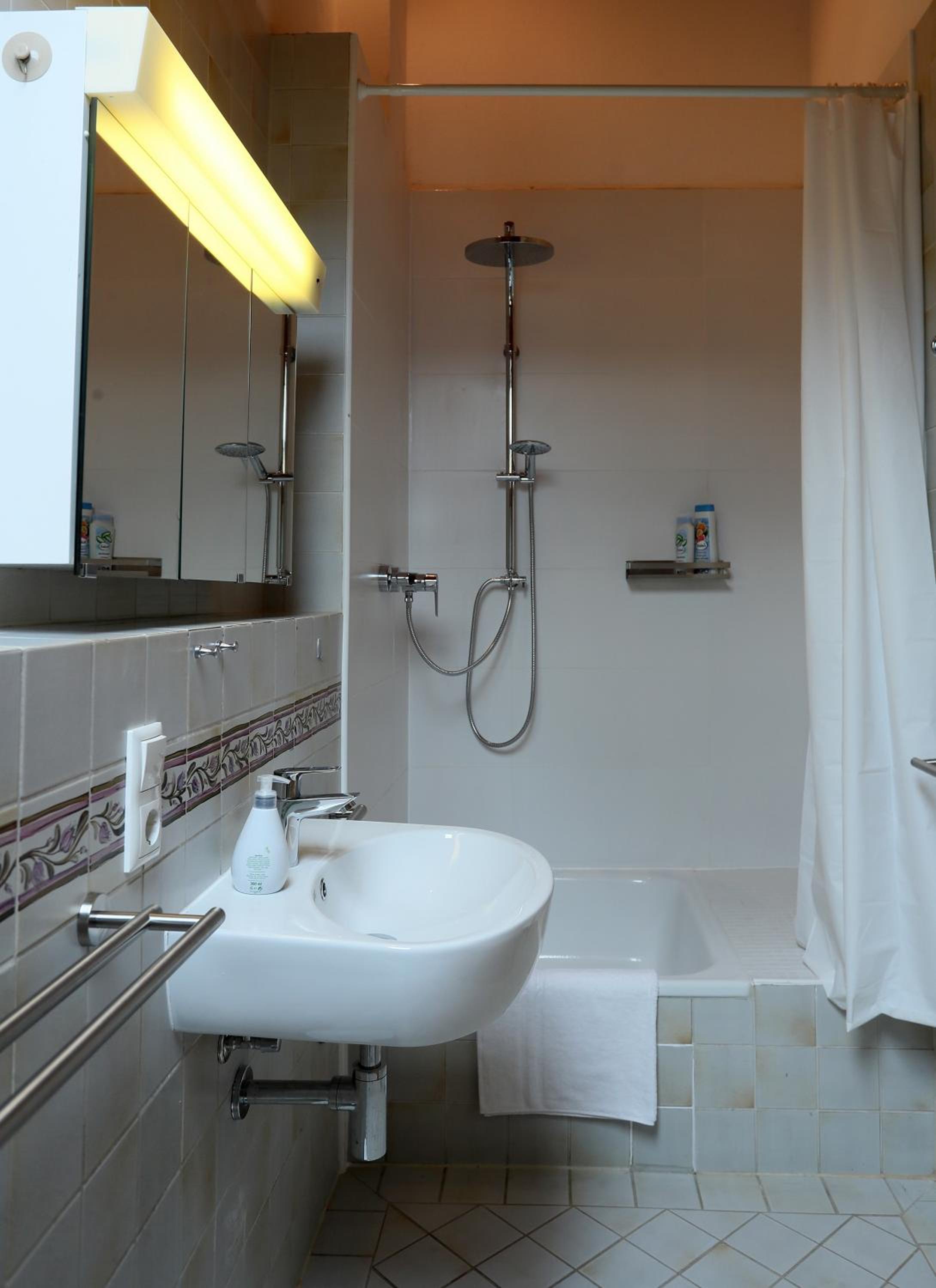 Unique Luxury Villa 22 min to Munich 290m2 Pool Sauna