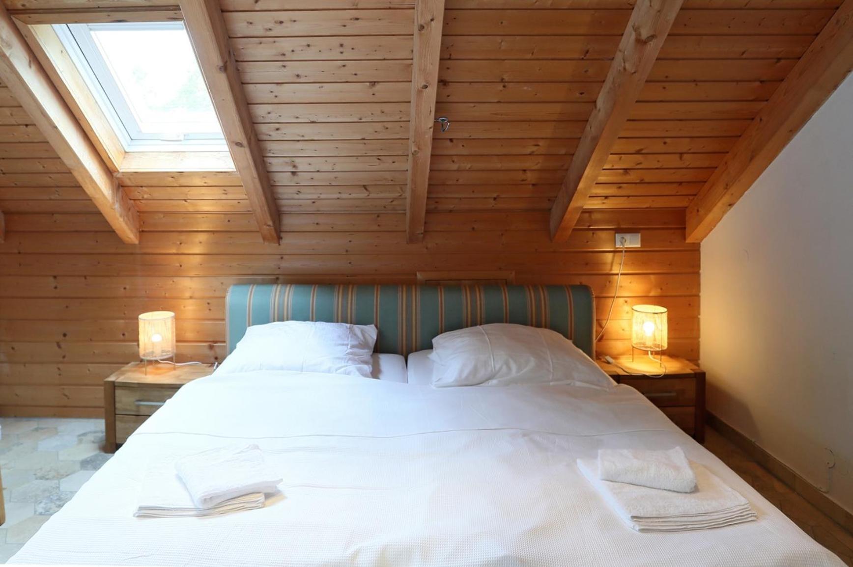 Unique Luxury Villa 22 min to Munich 290m2 Pool Sauna