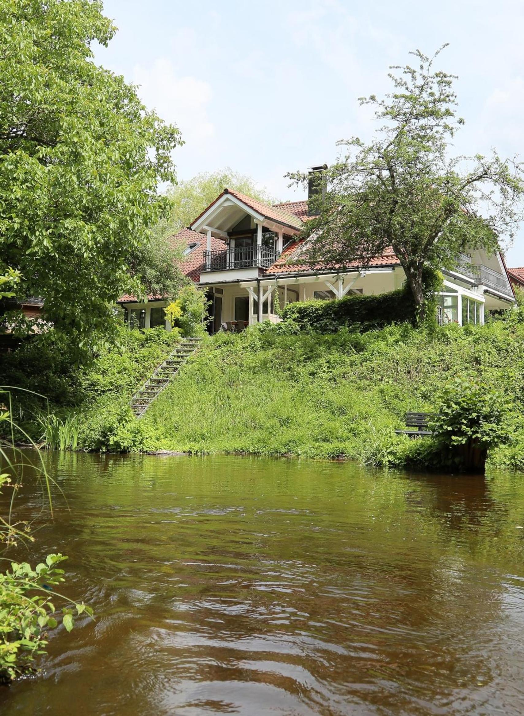 Unique Luxury Villa 22 min to Munich 290m2 Pool Sauna