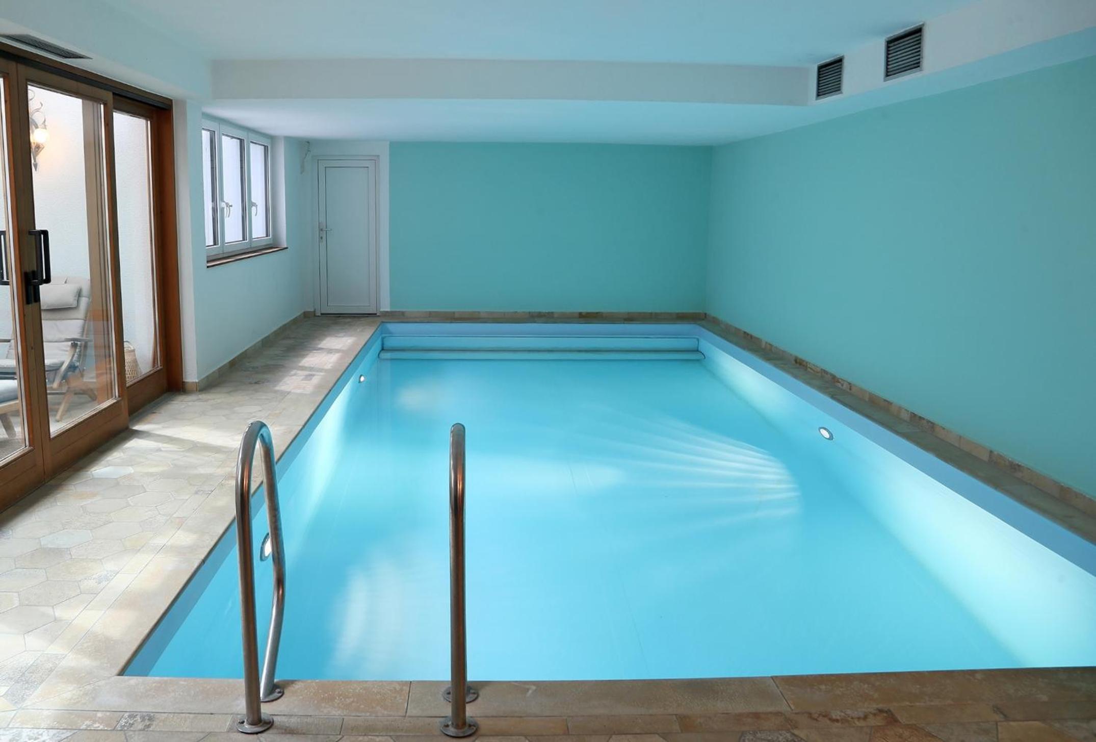 Unique Luxury Villa 22 min to Munich 290m2 Pool Sauna