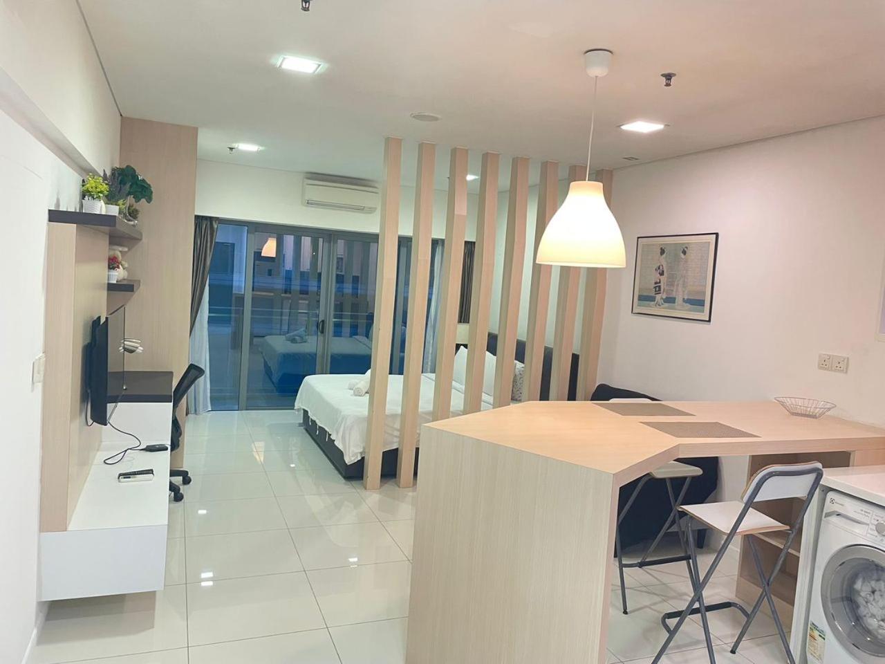 Mercu summer suites By Premium Charter