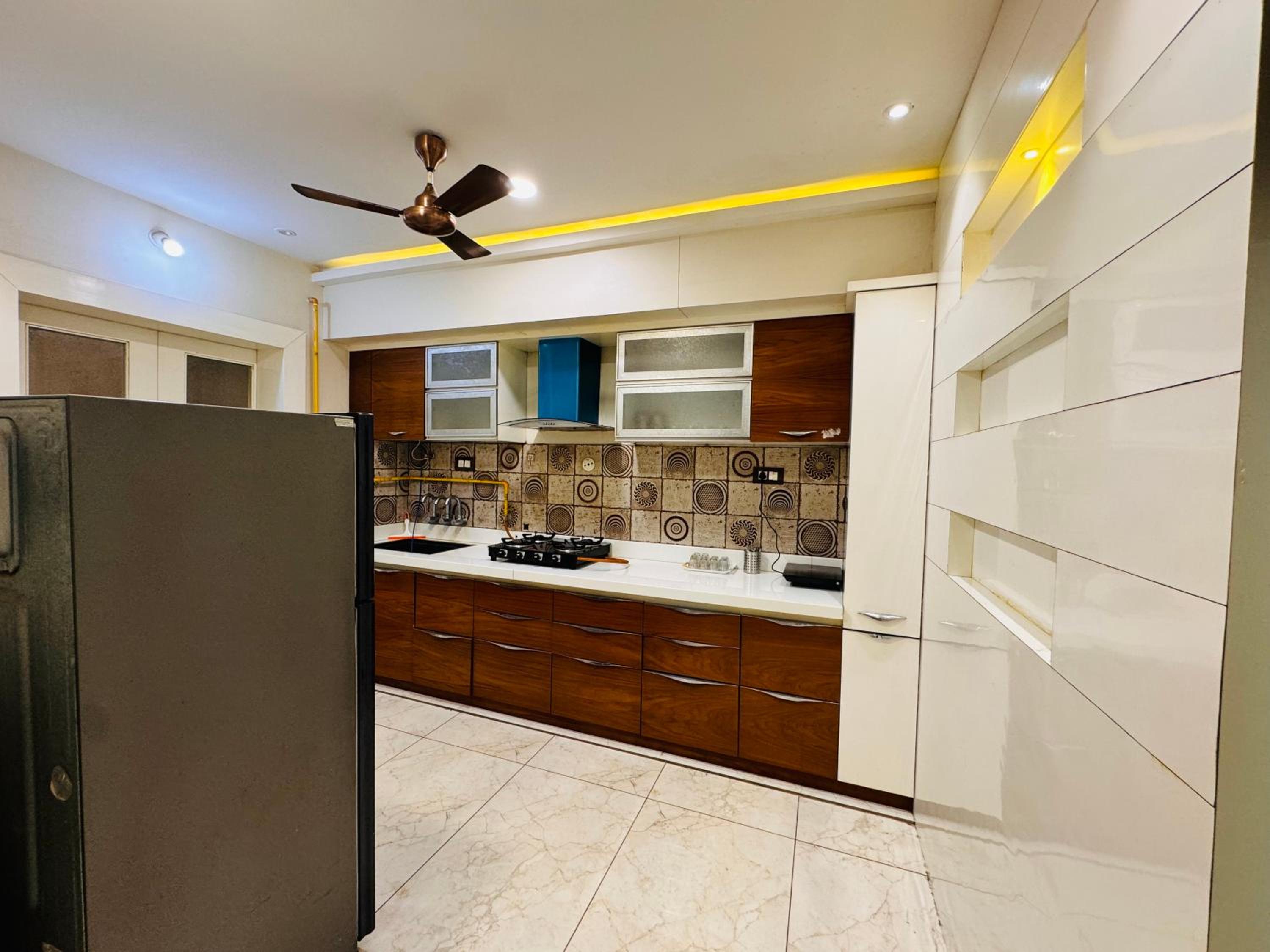 Home Escape 3BHK Luxury Duplex, Vijay Nagar