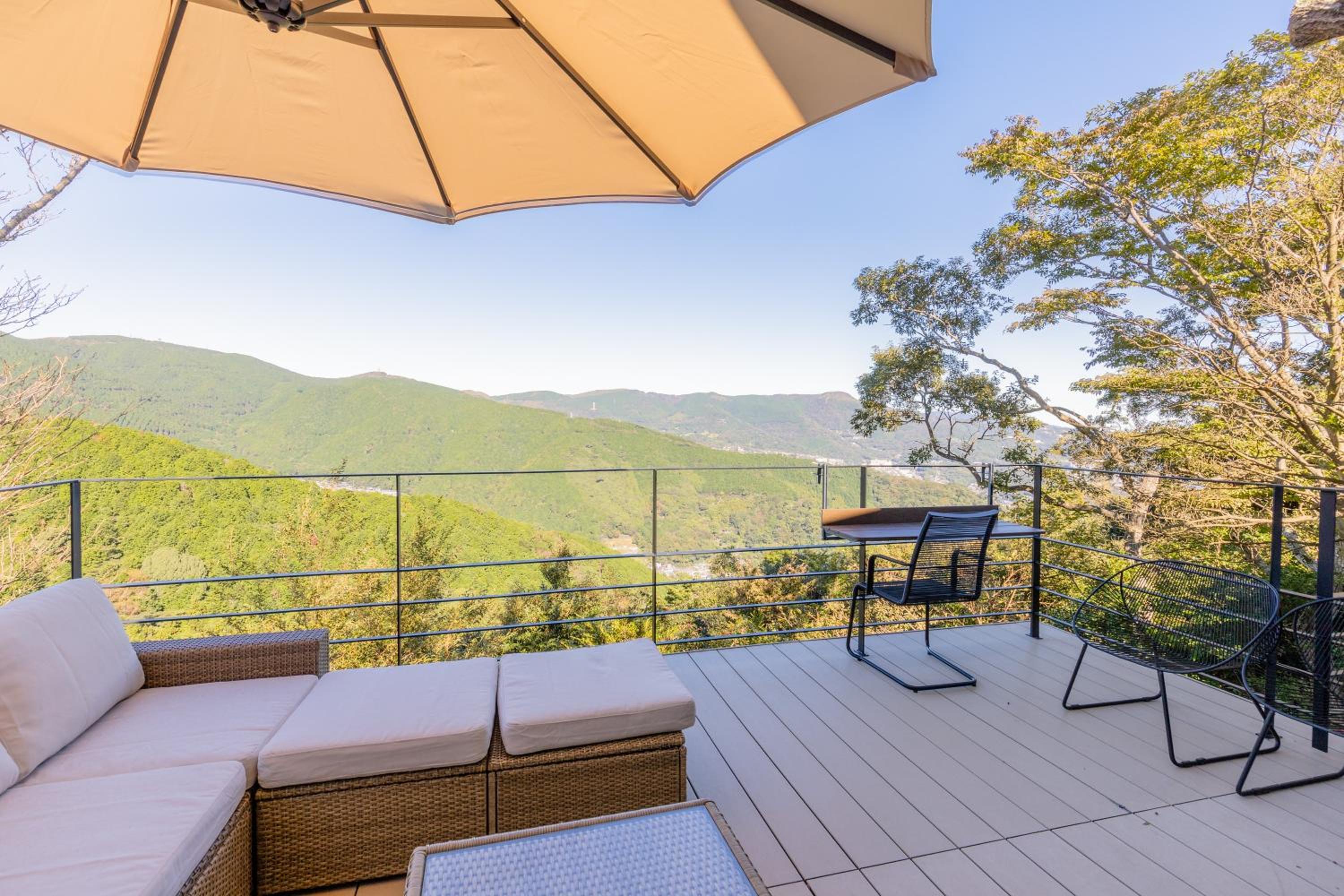 sky terrace Re T view 4
