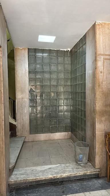 apartment in downtown Champollion street