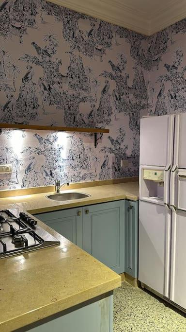 apartment in downtown Champollion street