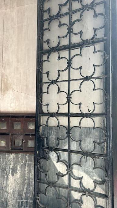 apartment in downtown Champollion street