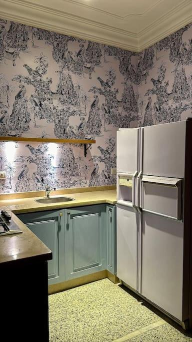 apartment in downtown Champollion street
