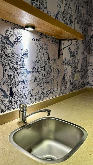 apartment in downtown Champollion street