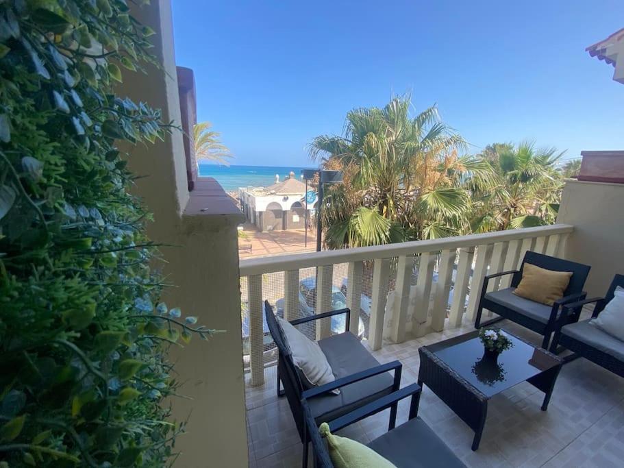 Sea frontline stylish beach House