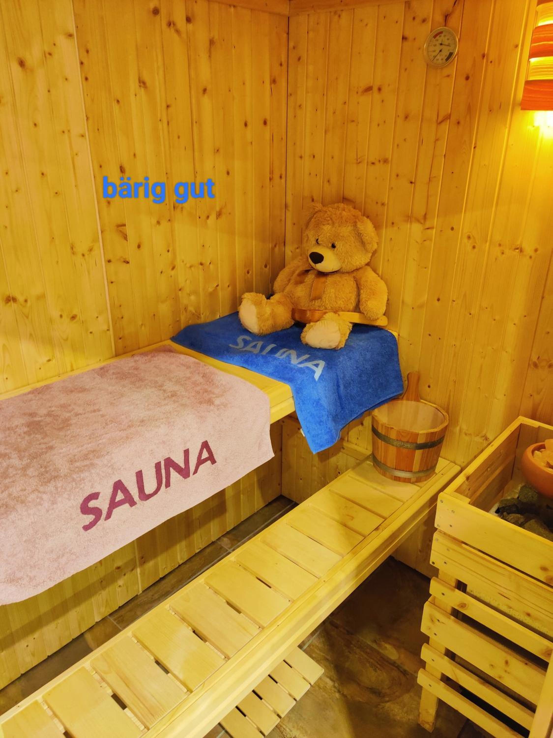 Wellness- HotTub & Sauna- Pet Friendly- Hiking