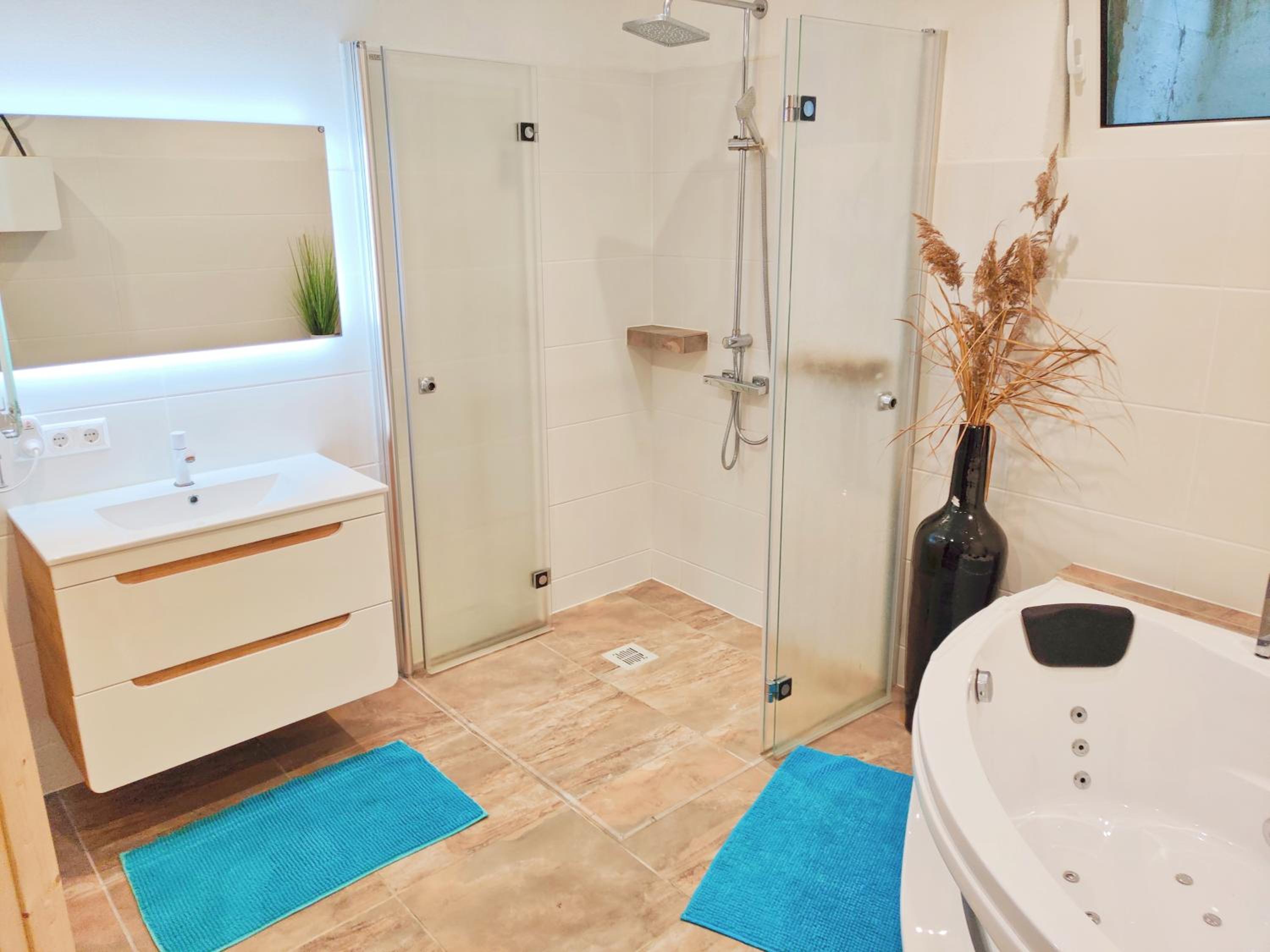Wellness- HotTub & Sauna- Pet Friendly- Hiking