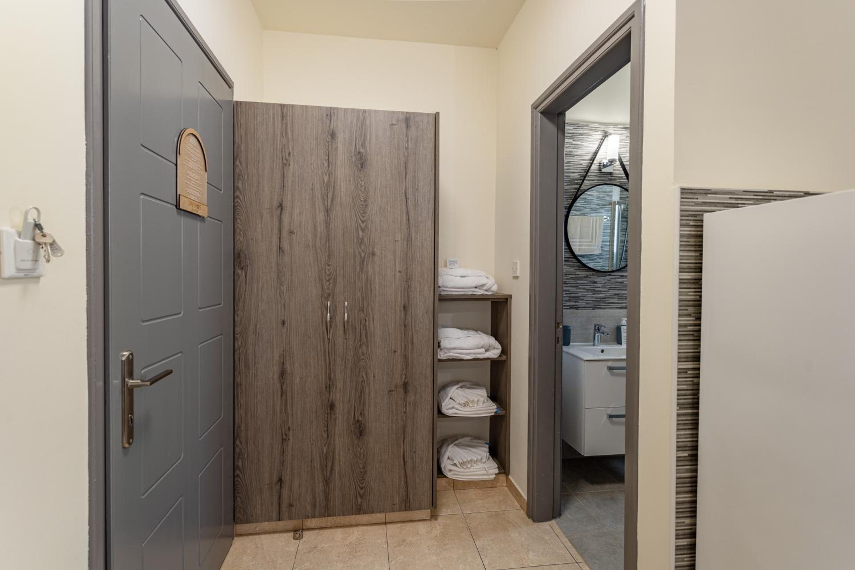 Danaos Seaside Suite 101 with Pool in Tourist Area