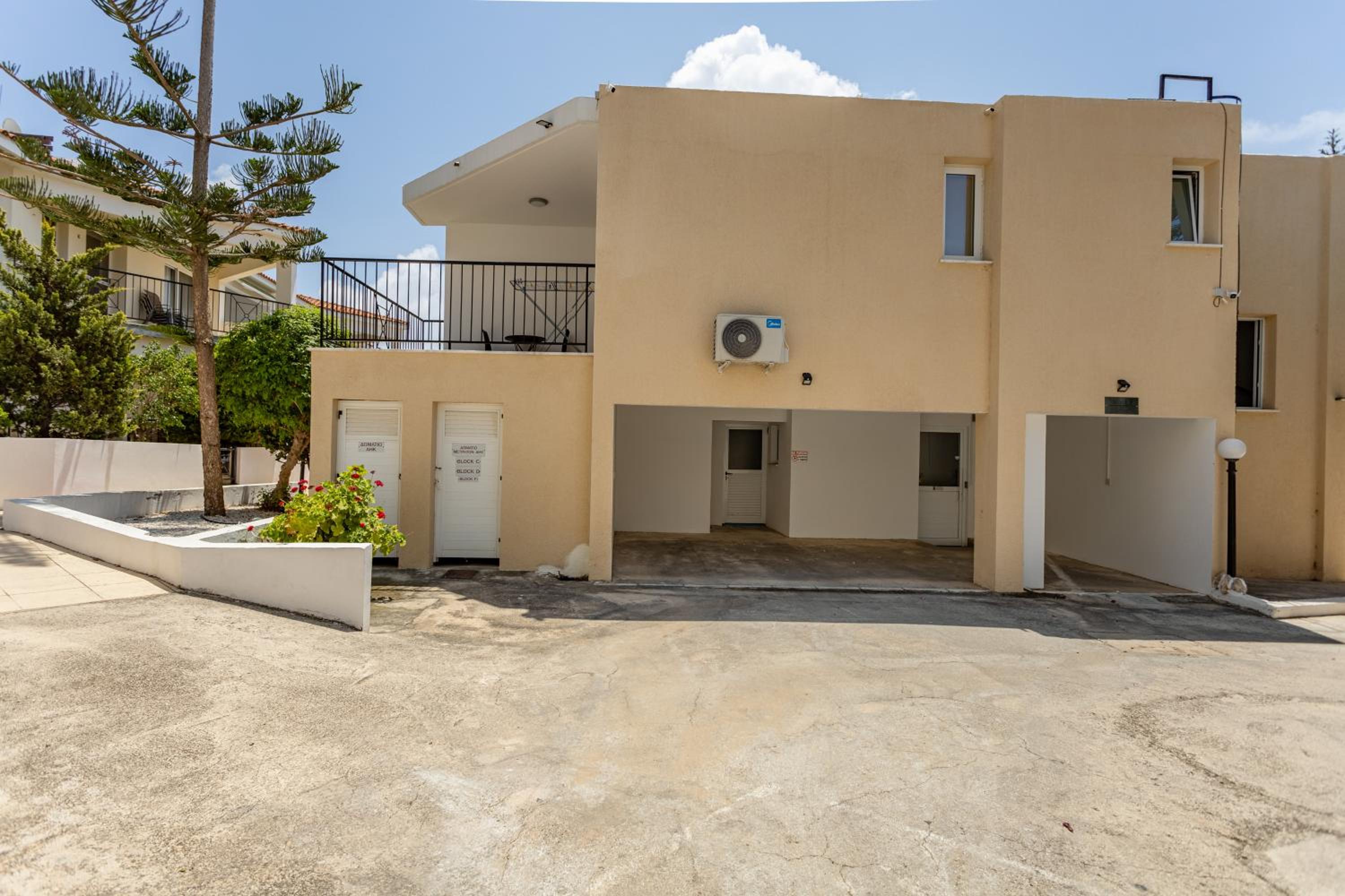 Danaos Seaside Suite 101 with Pool in Tourist Area