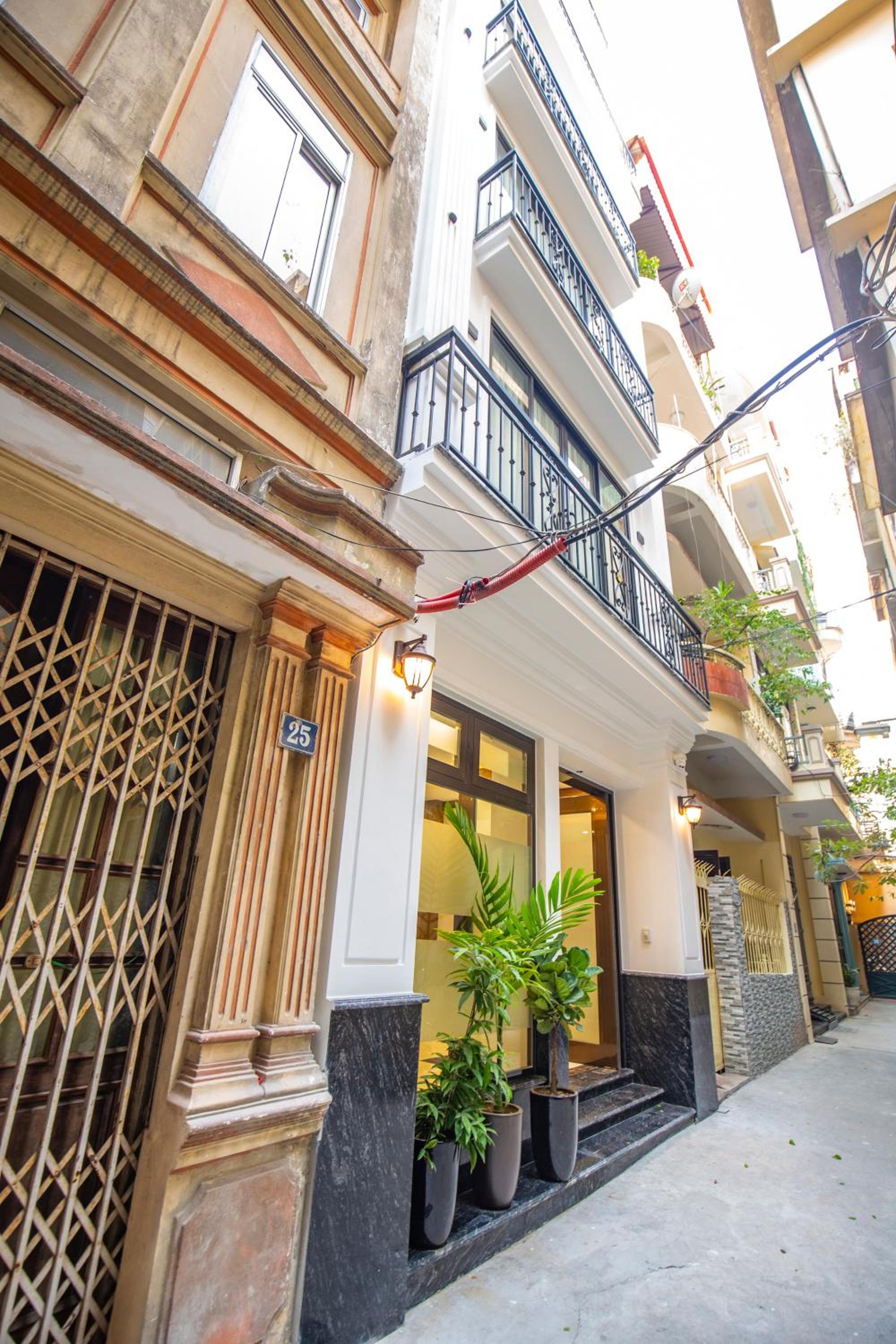 Sumitomo Apartment No 27 Alley 39 Linh Lang