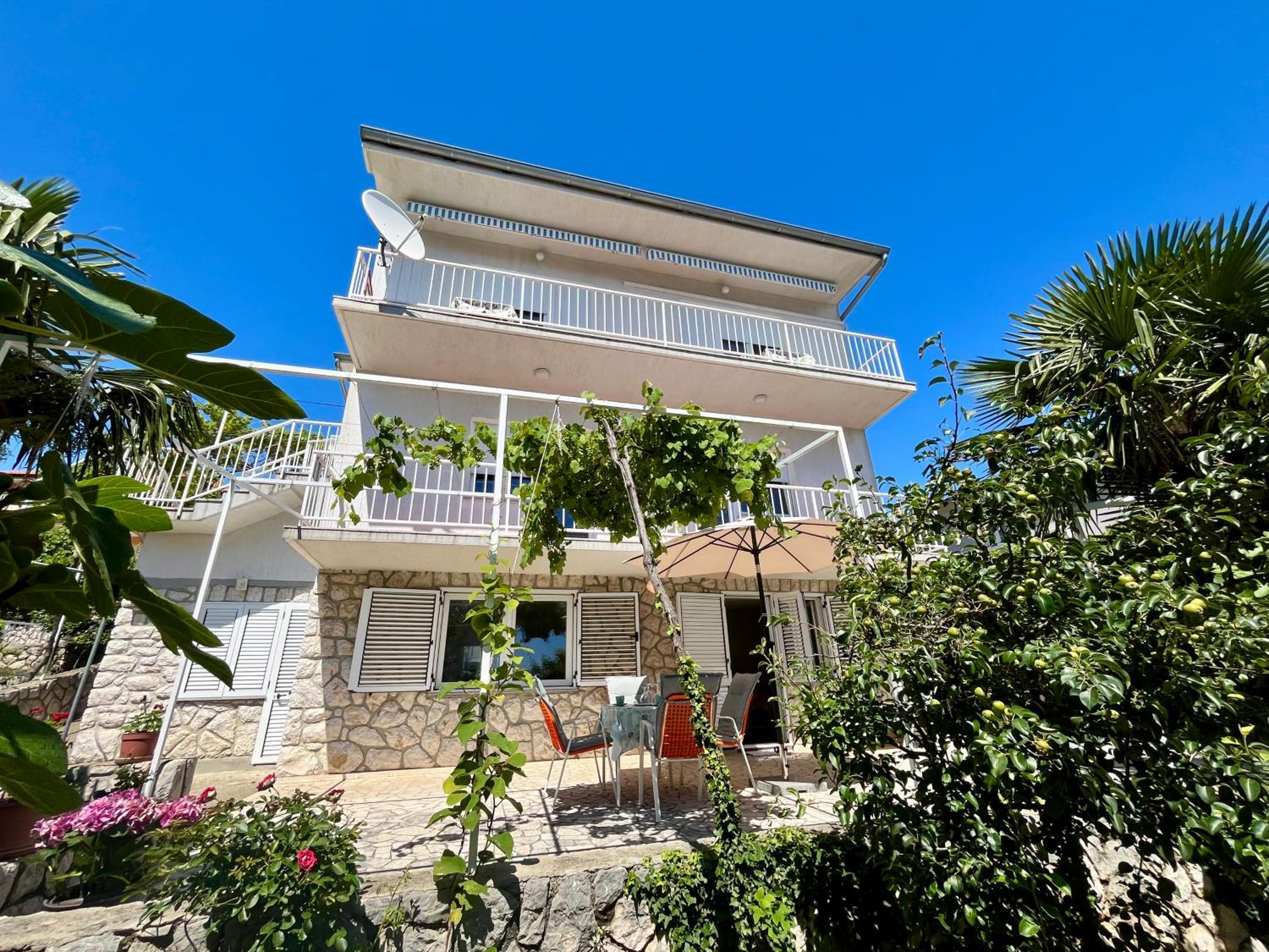 Apartmani Mona