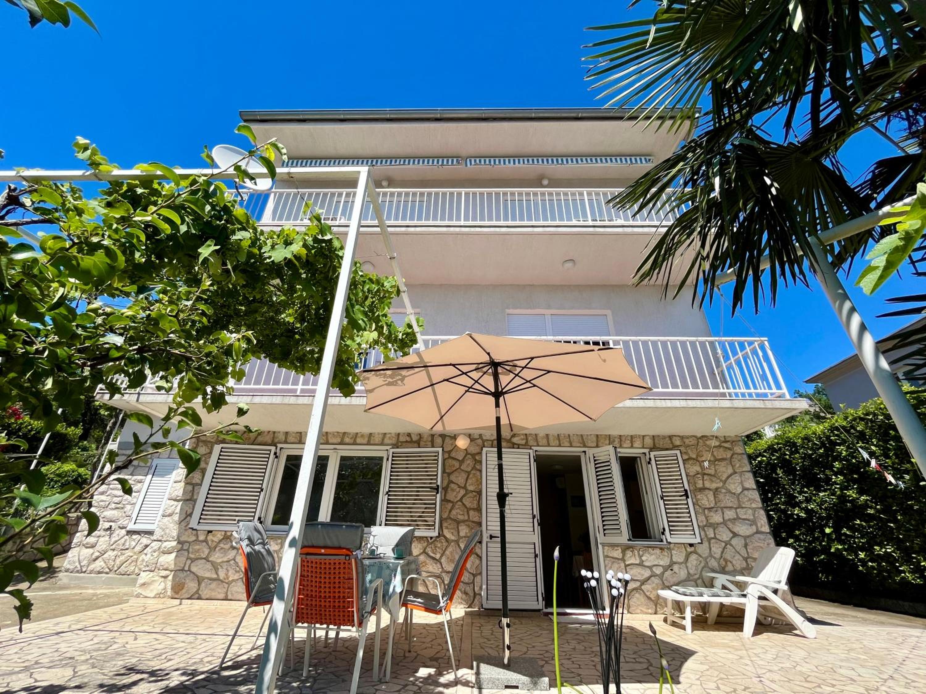 Apartmani Mona