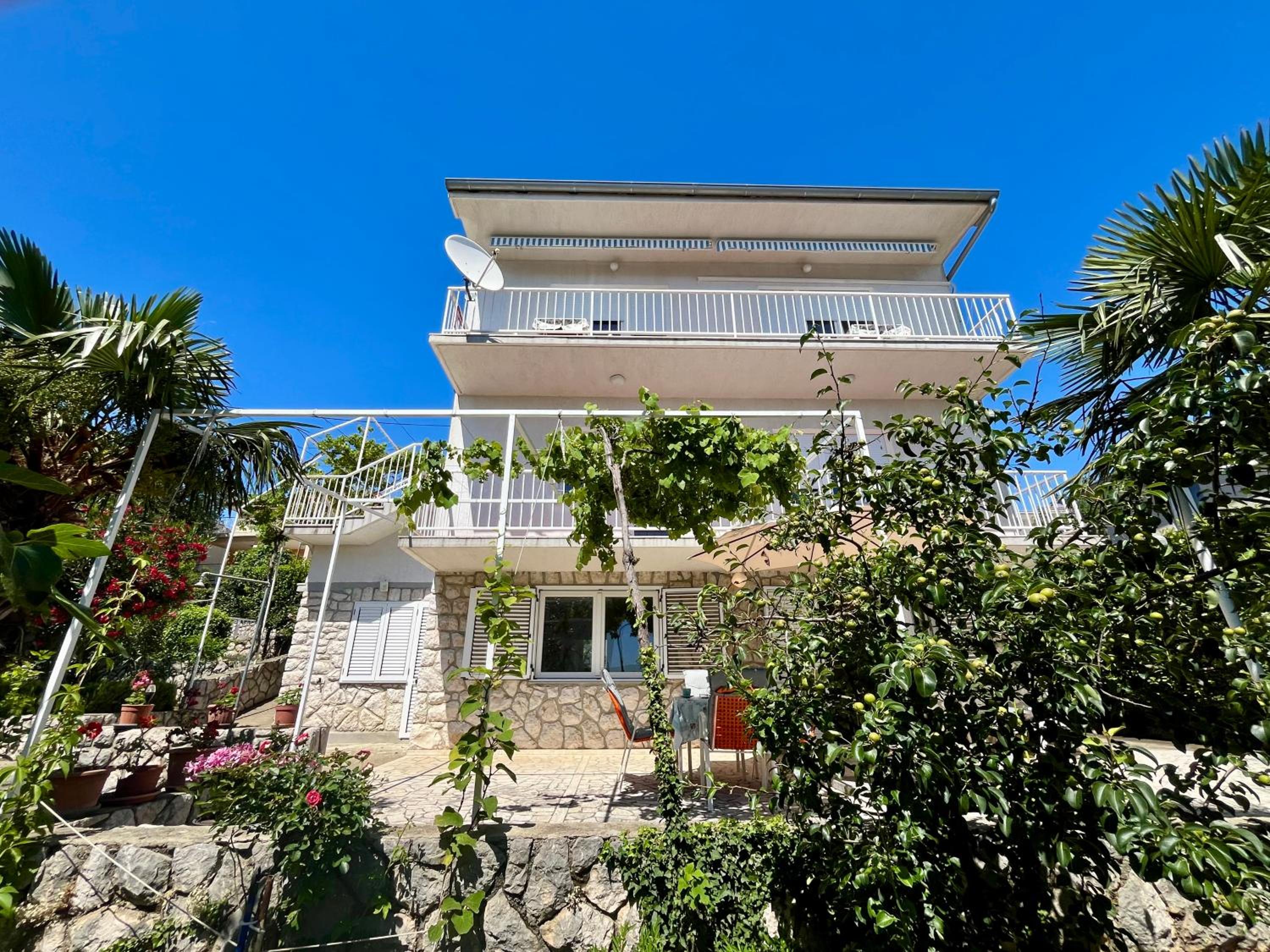 Apartmani Mona