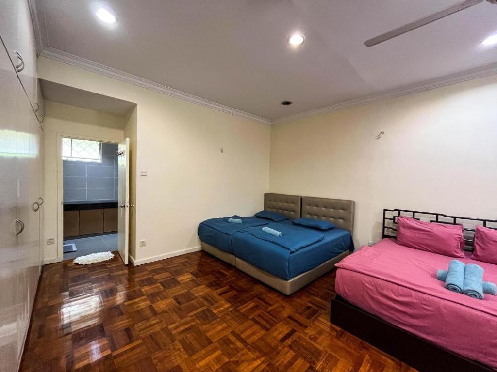 Bukit Tunku Grande Villa by uBook