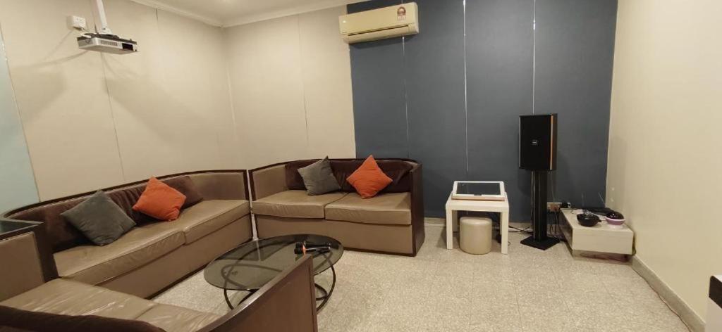 Bukit Tunku Grande Villa by uBook