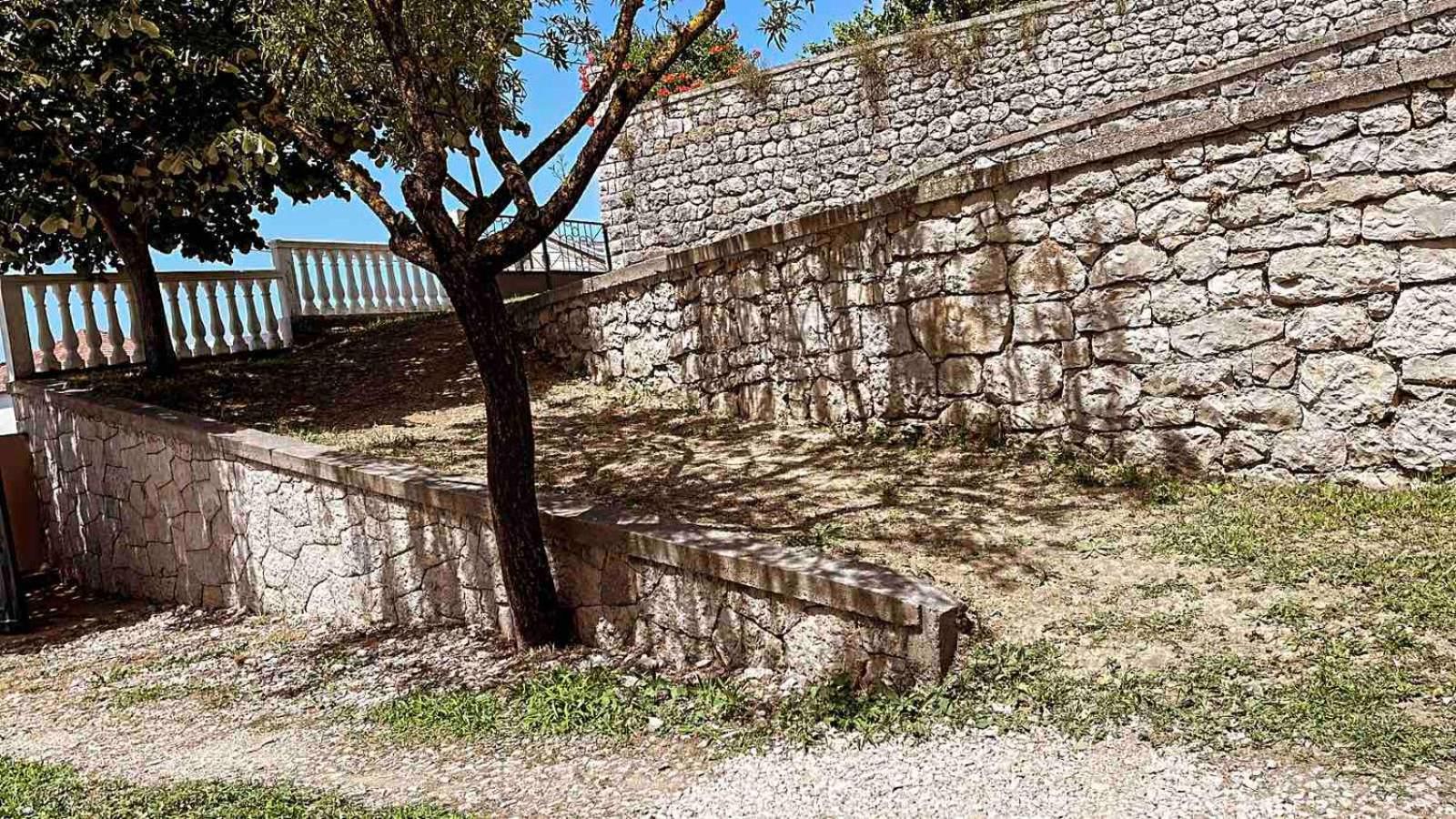 Kodra Apartments