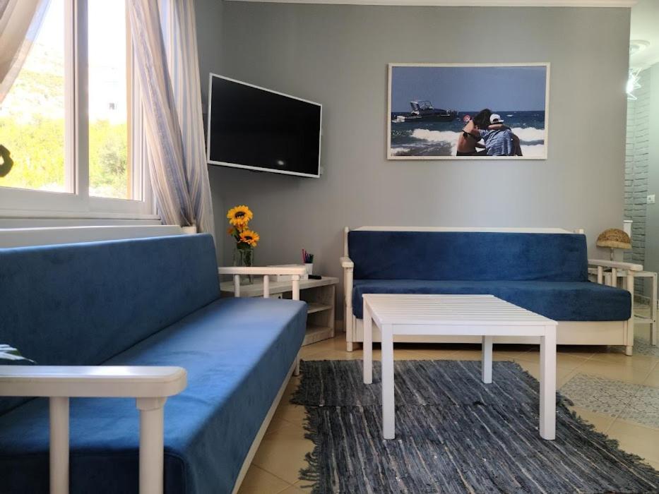 Fancy Sea View Apartment 1