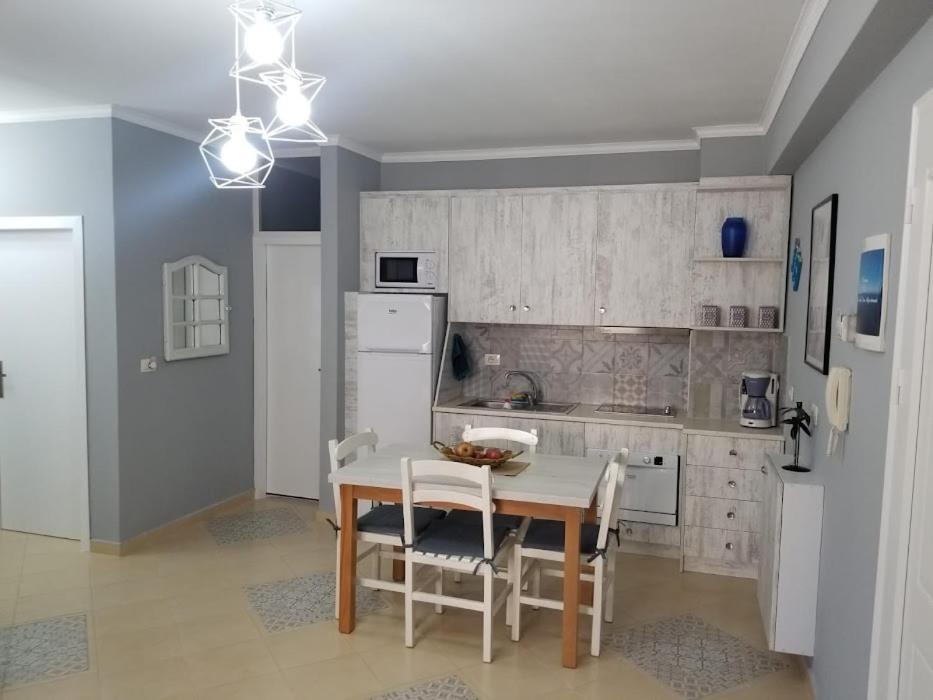 Fancy Sea View Apartment 1