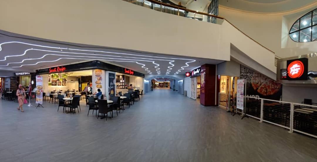 KL Ayan Service Suite At Times Square