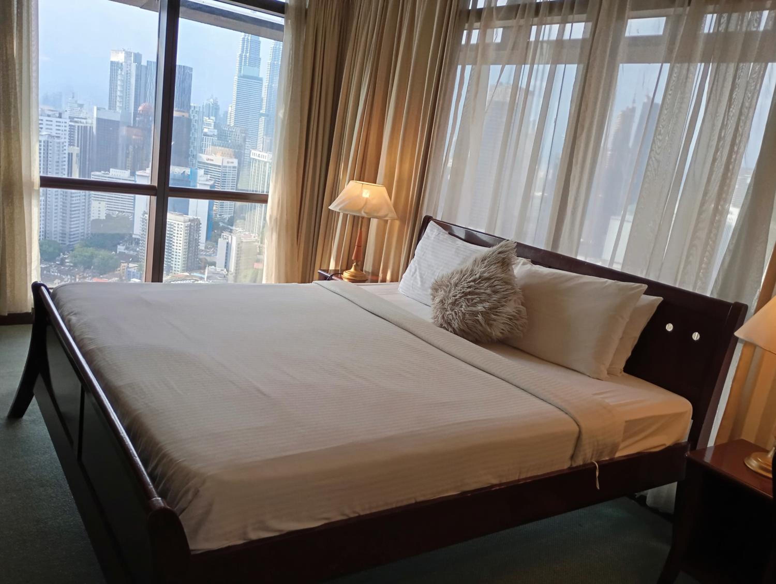 KL Ayan Service Suite At Times Square