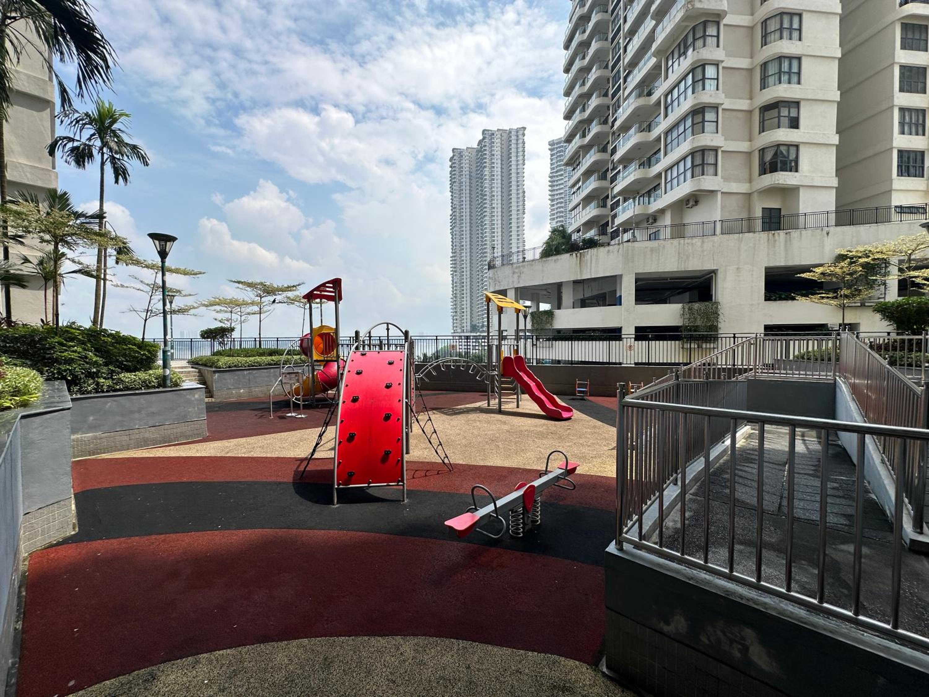 Harmony 3 Bedroom Sunset Danga Bay by Hauz Cinta
