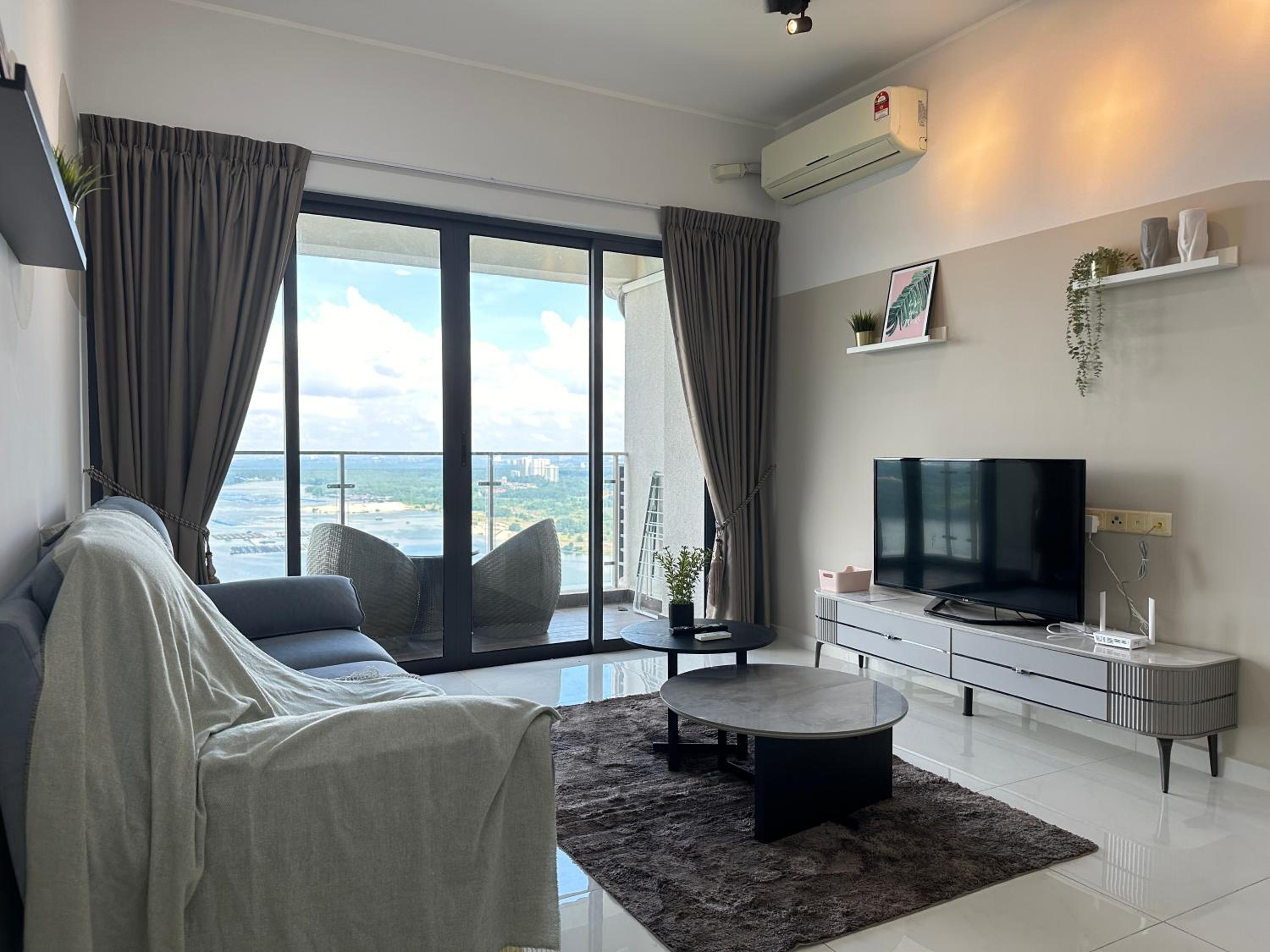 Harmony 3 Bedroom Sunset Danga Bay by Hauz Cinta