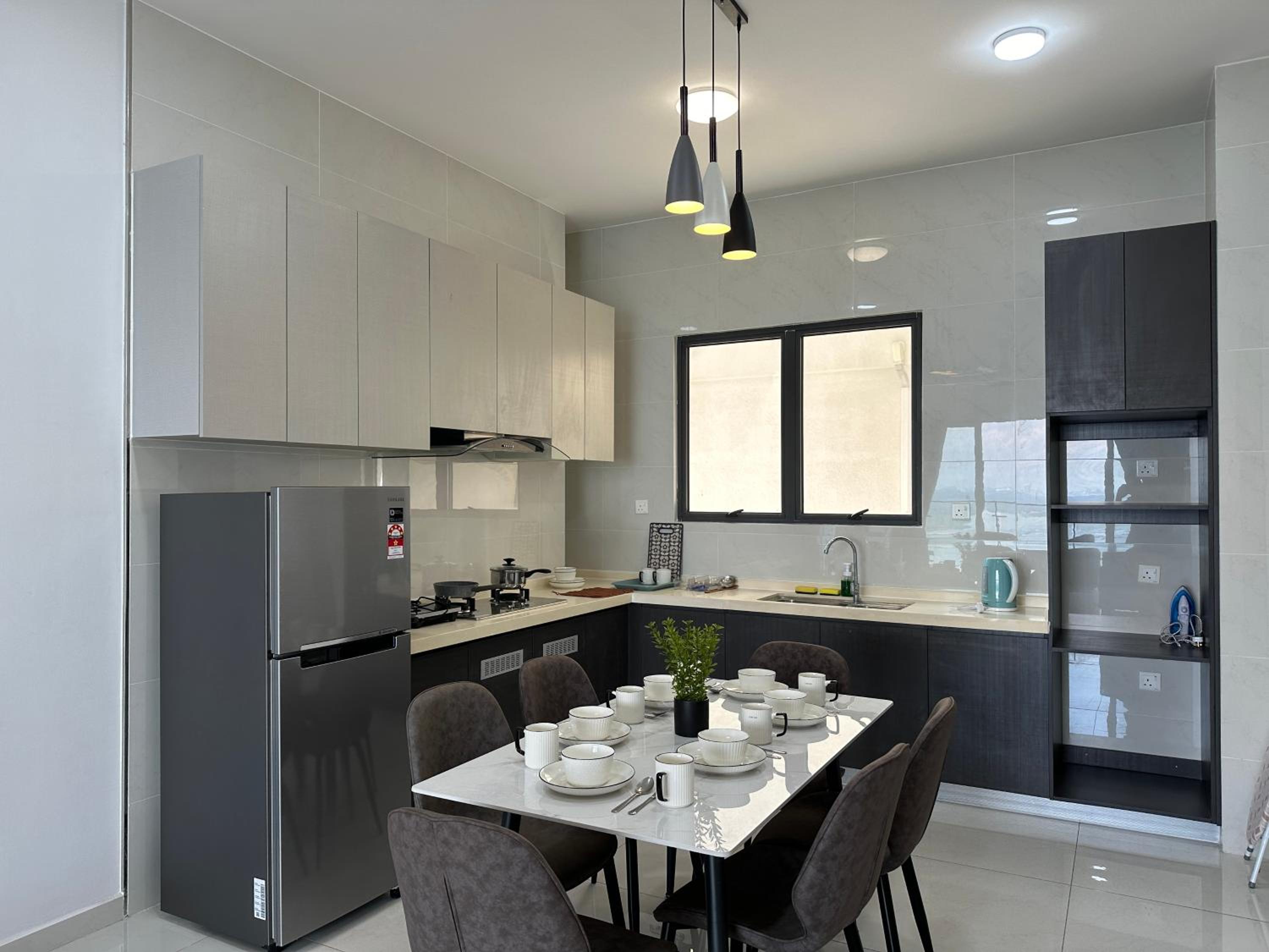 Harmony 3 Bedroom Sunset Danga Bay by Hauz Cinta