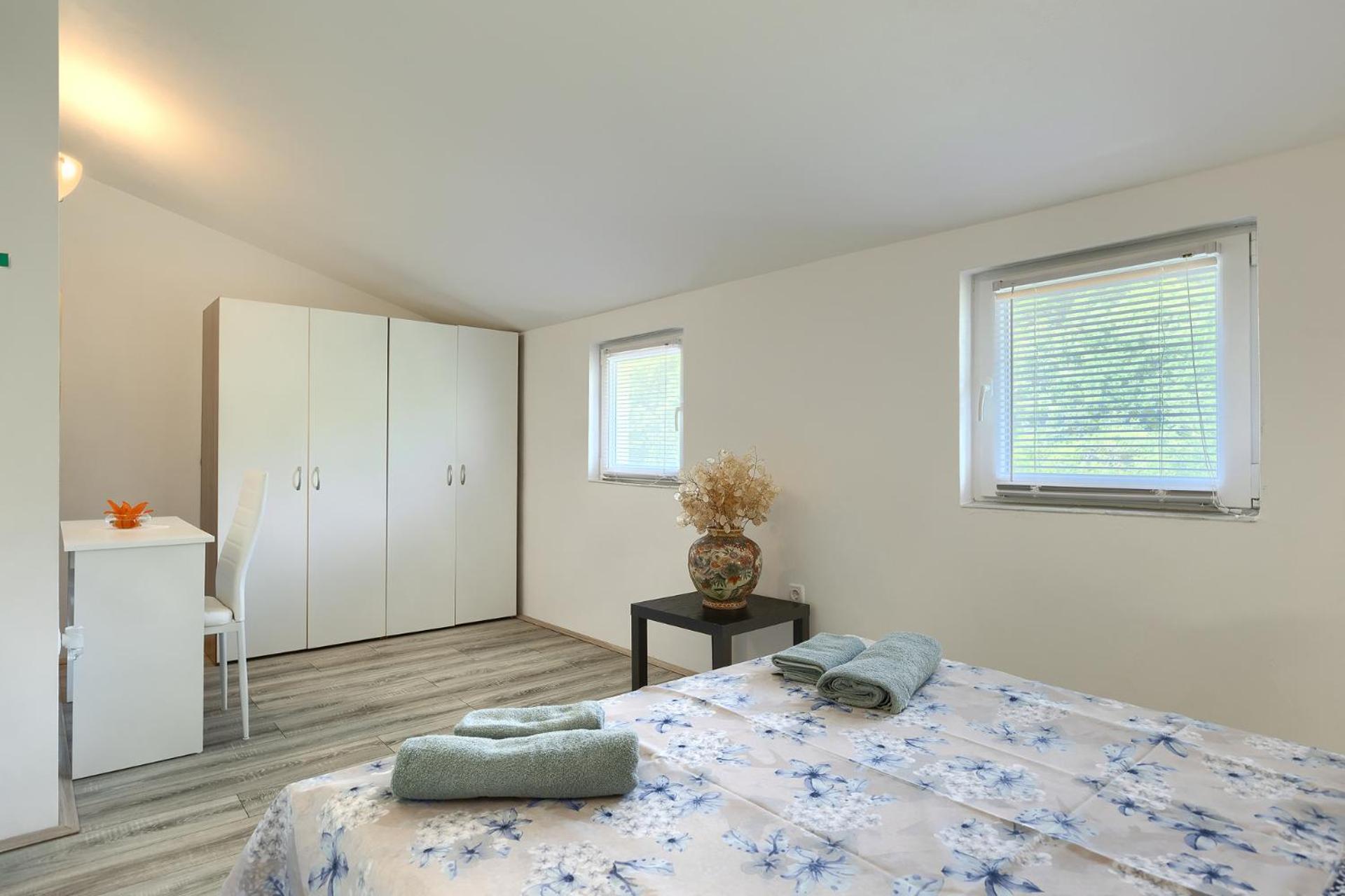 Apartment Mirjana