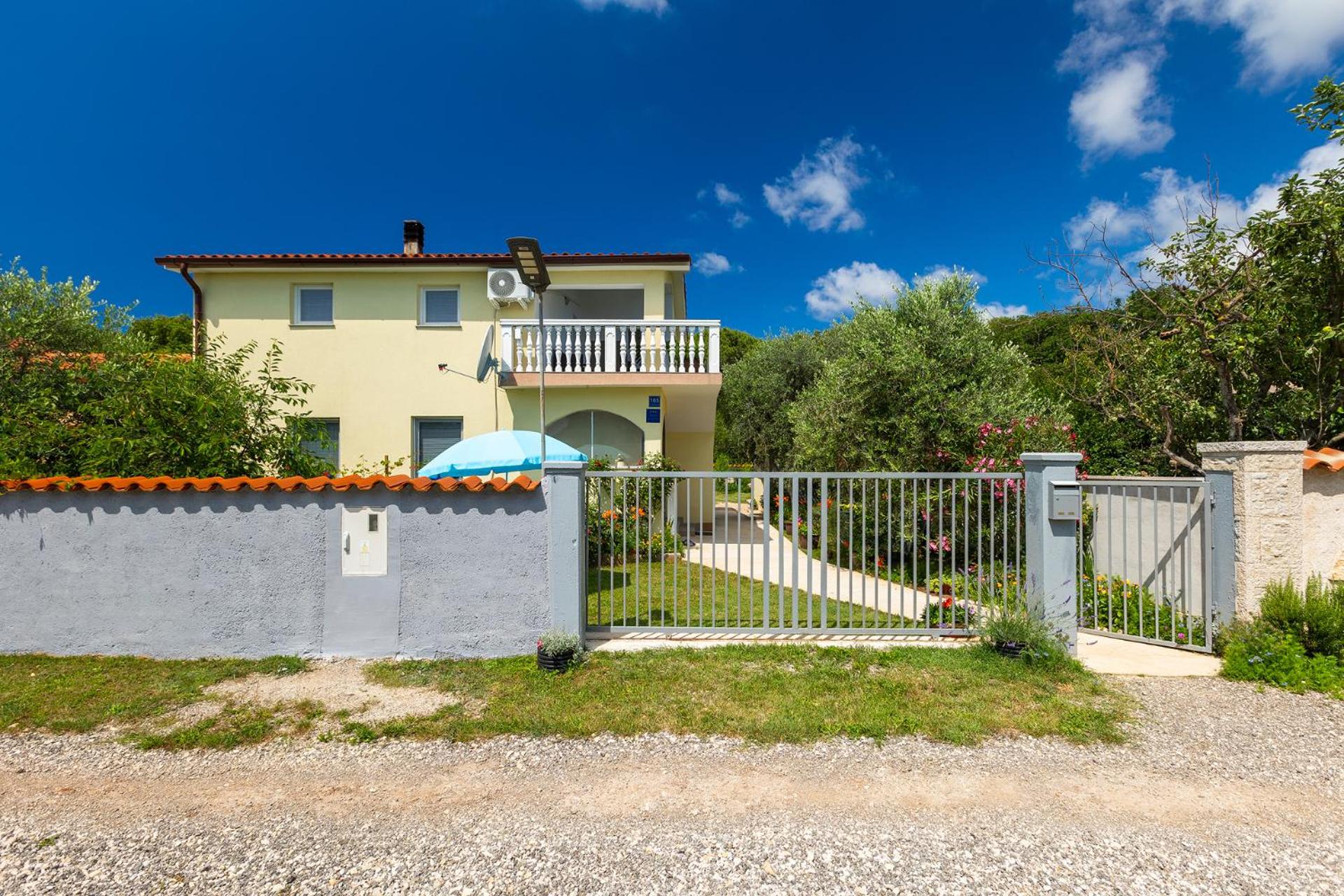 Apartment Mirjana