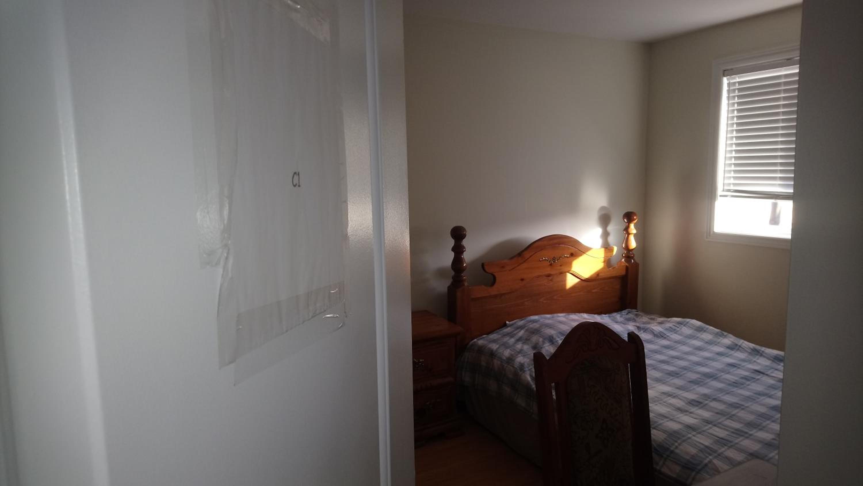 Private Rooms, Free Parking, Full Kitchen, Best Prices in Town- York University Heights