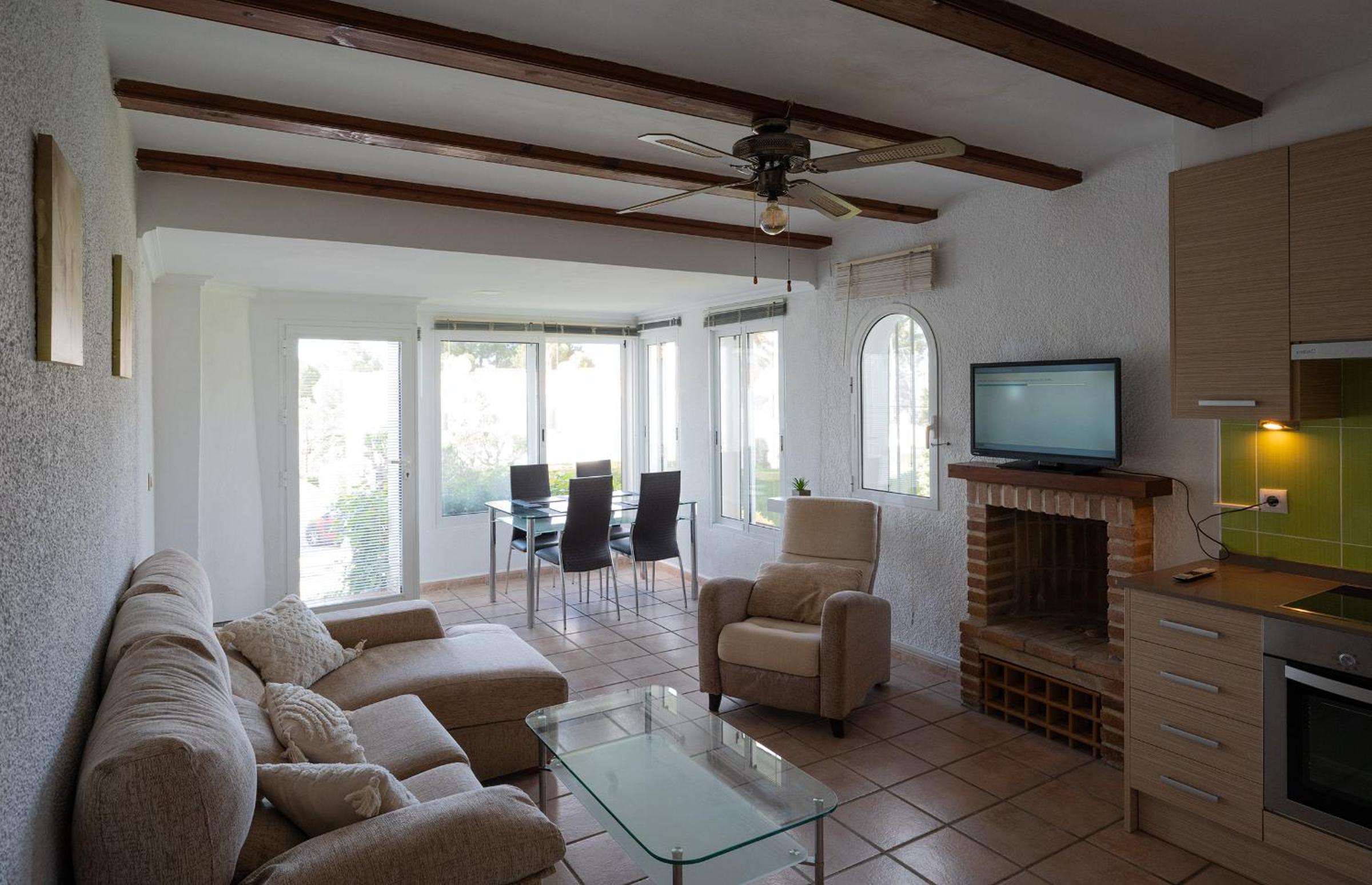 Beach & mountain retreat Los Almendros