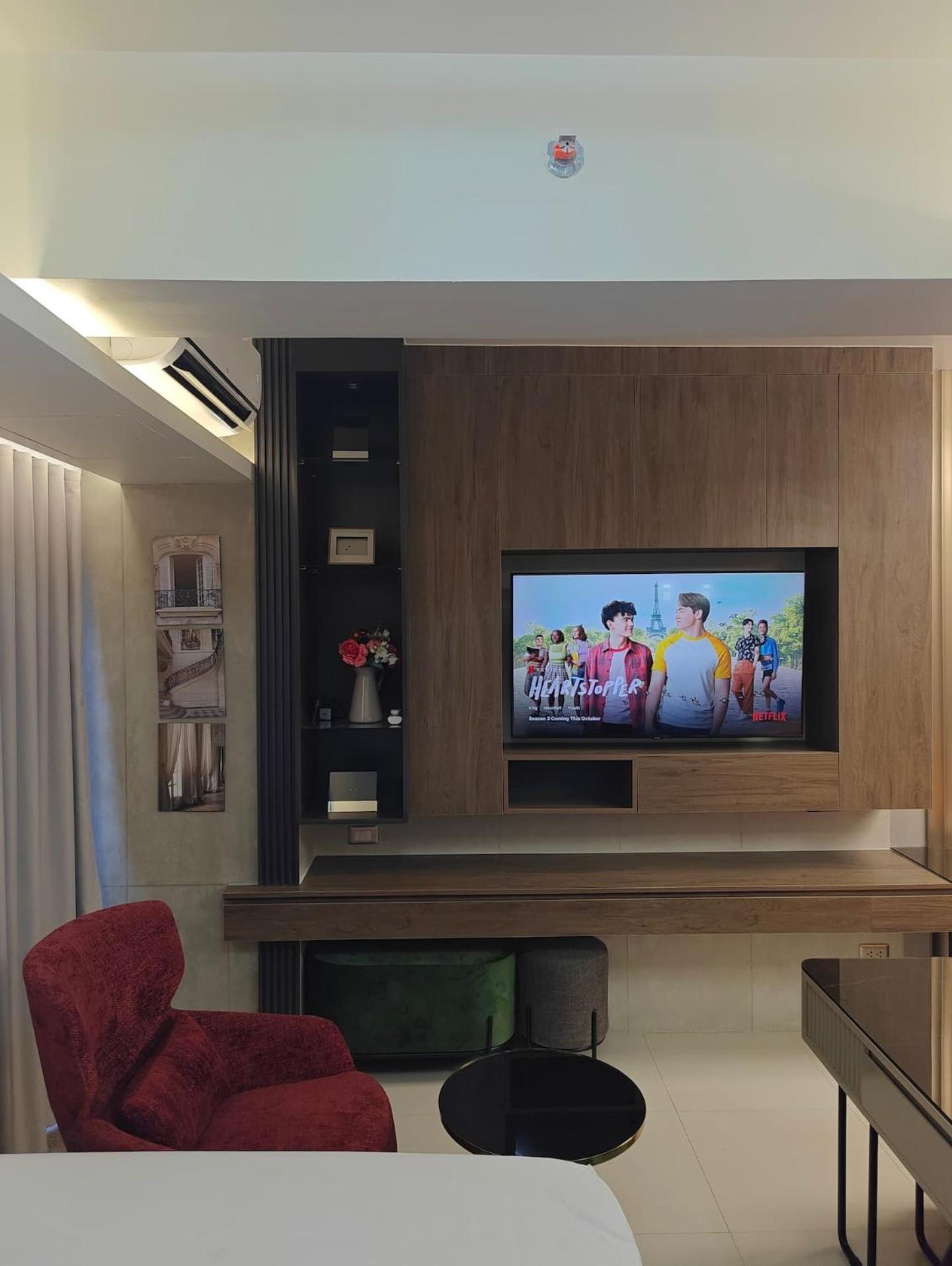 Shore 3 Residence Stylish Design
