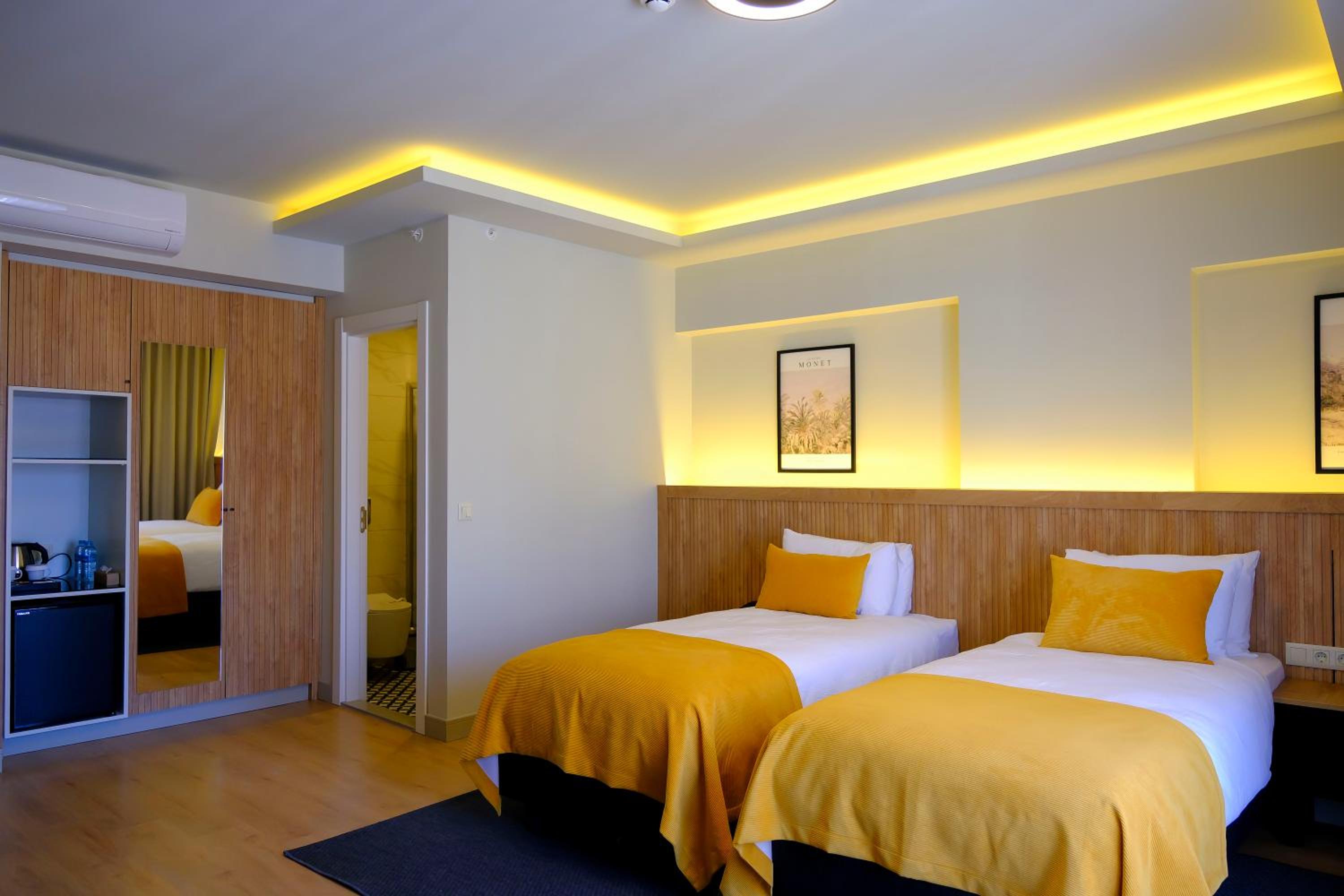 Dugi Hotel - Image 50