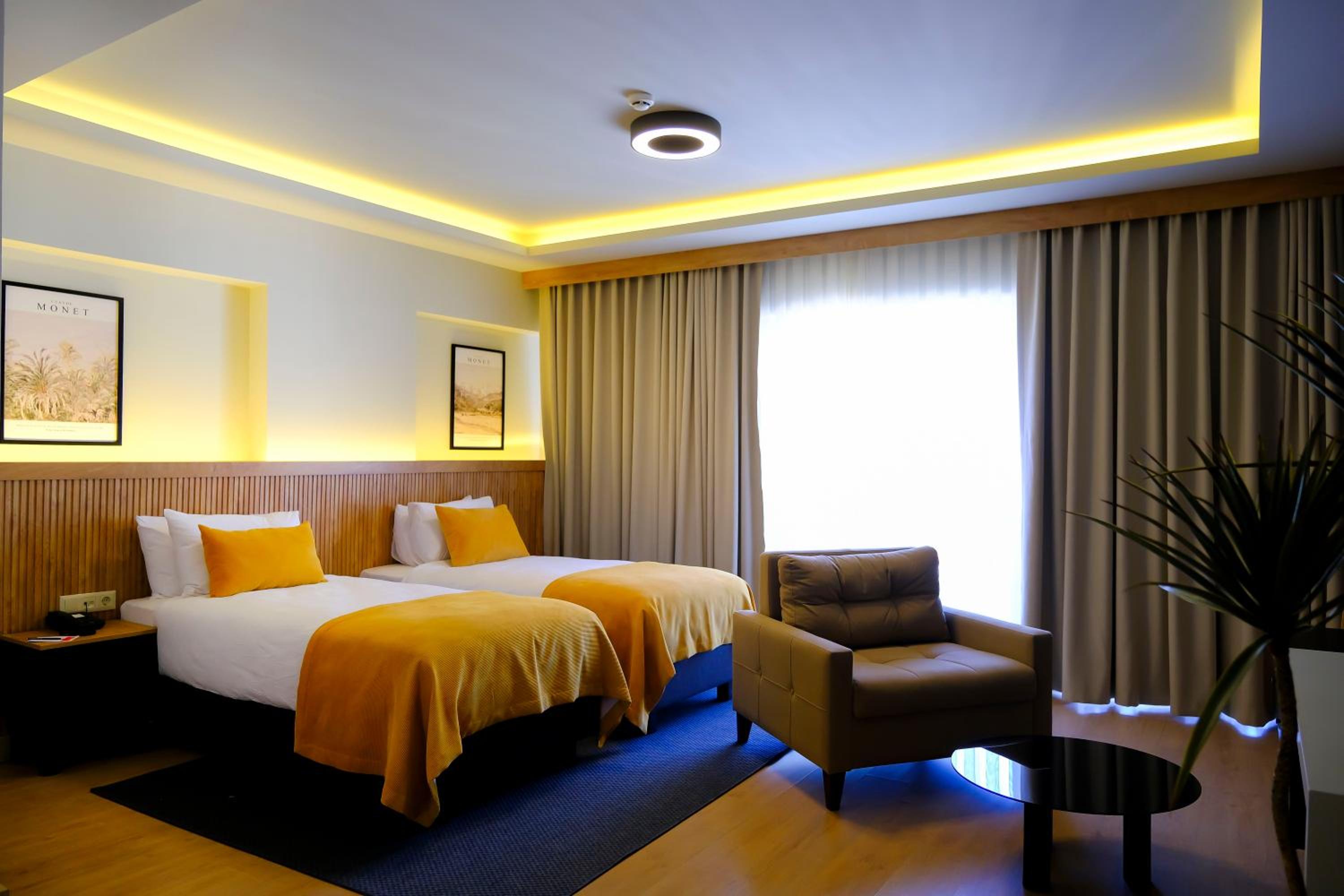 Dugi Hotel - Image 44