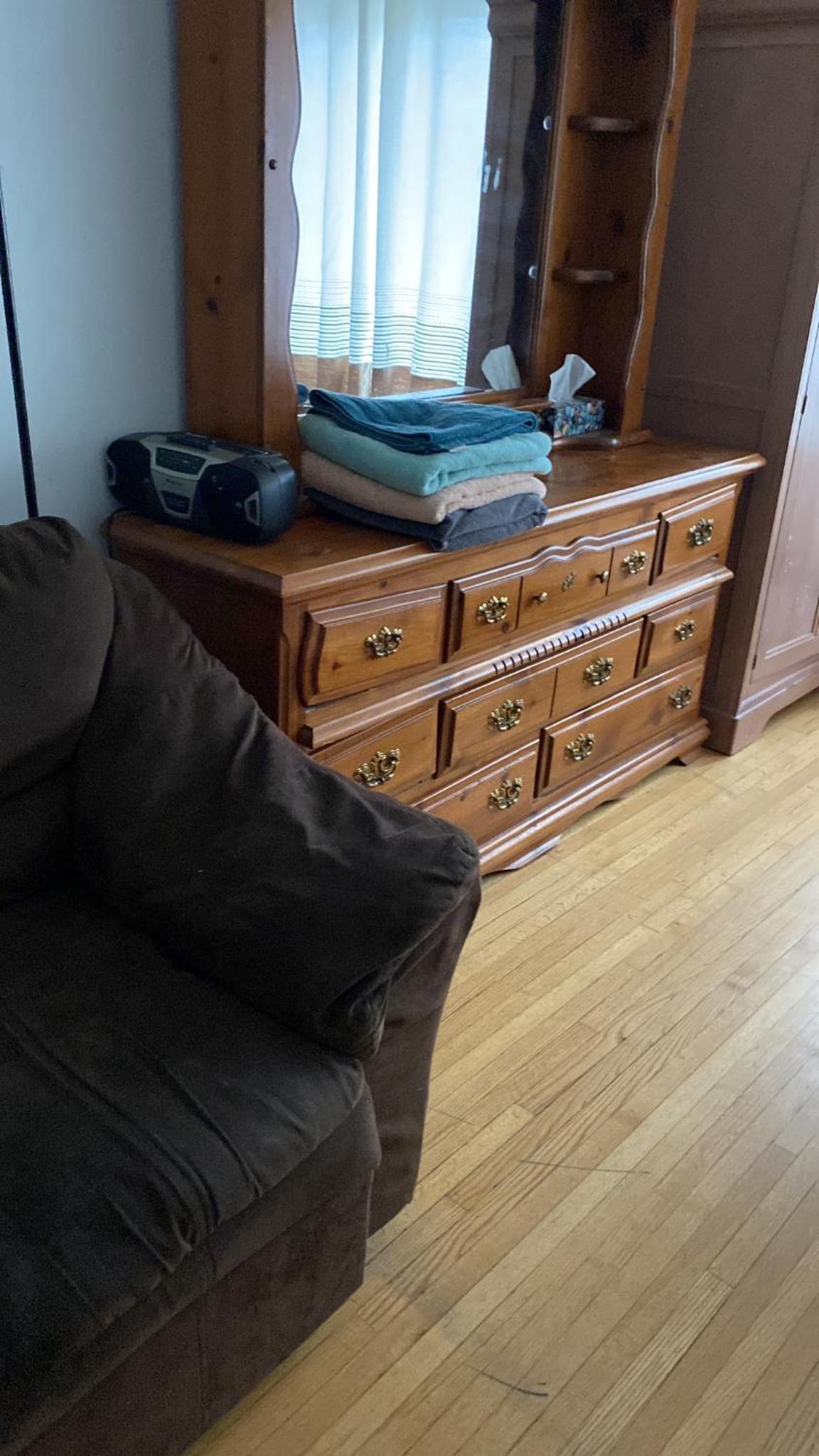Private Rooms, Free Parking, Full Kitchen, Best Prices in Town- York University Heights