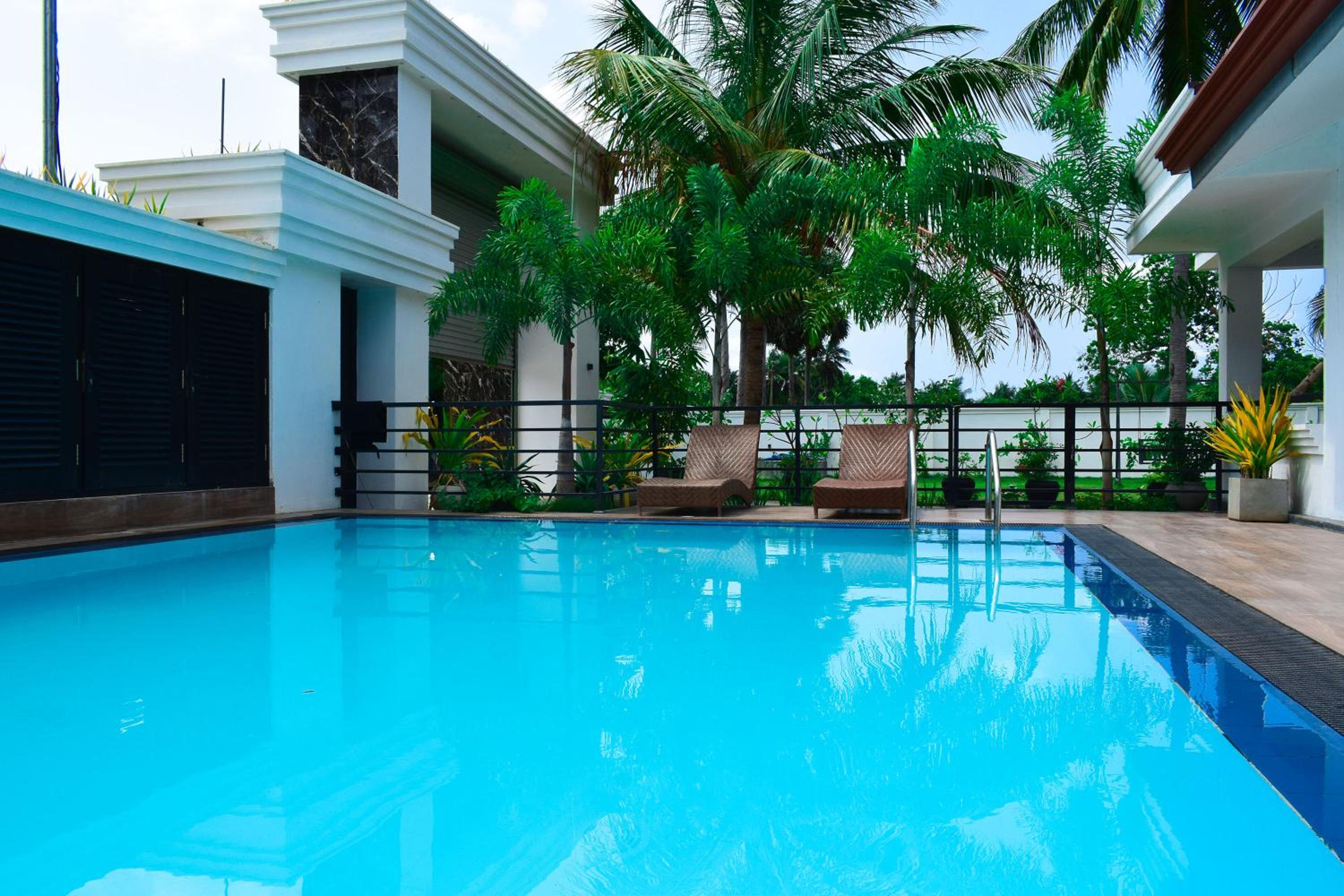 Hotel CEYLON VILLA NILAVELI - Image 1