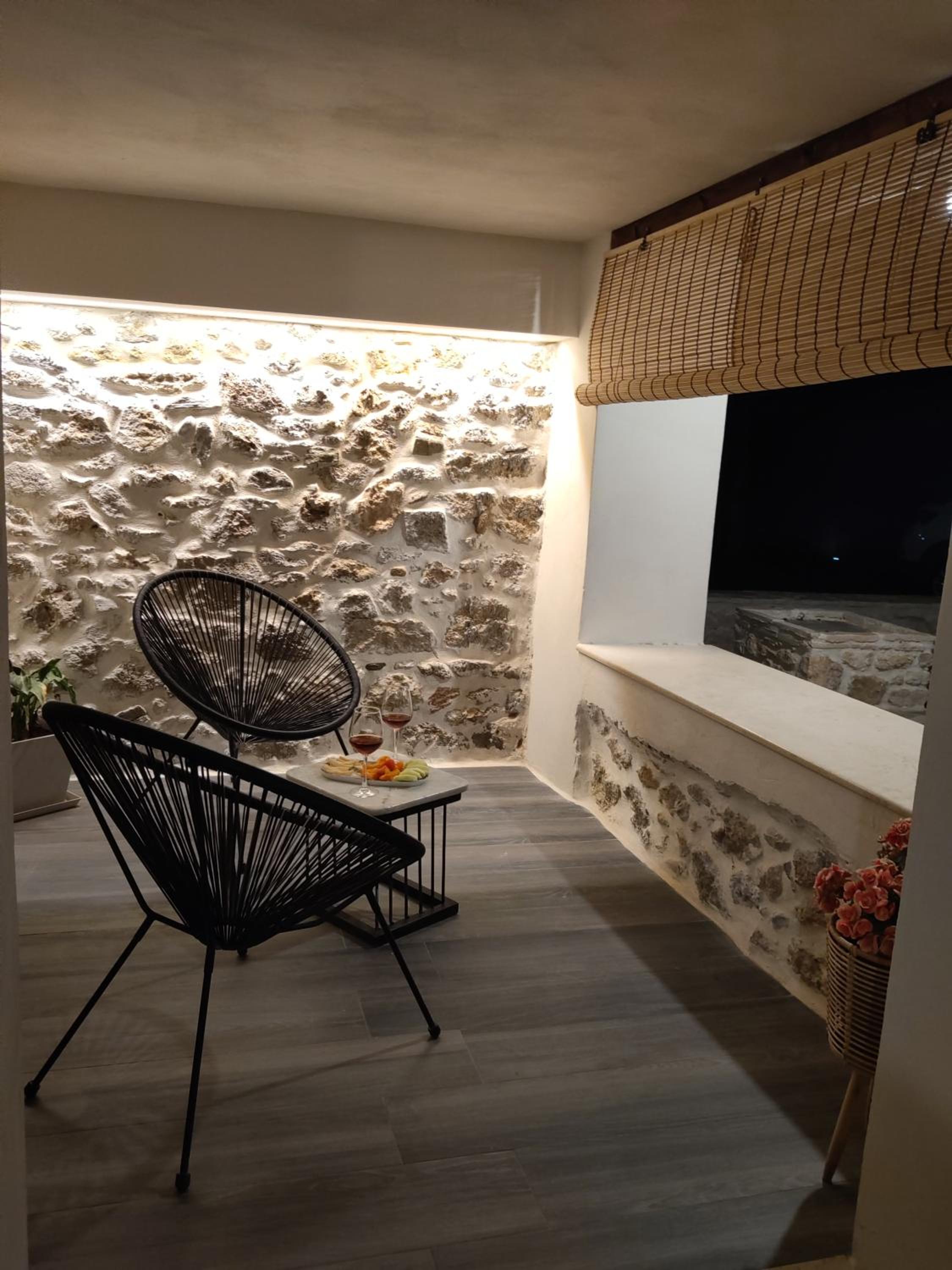 Pasiphae Luxury House